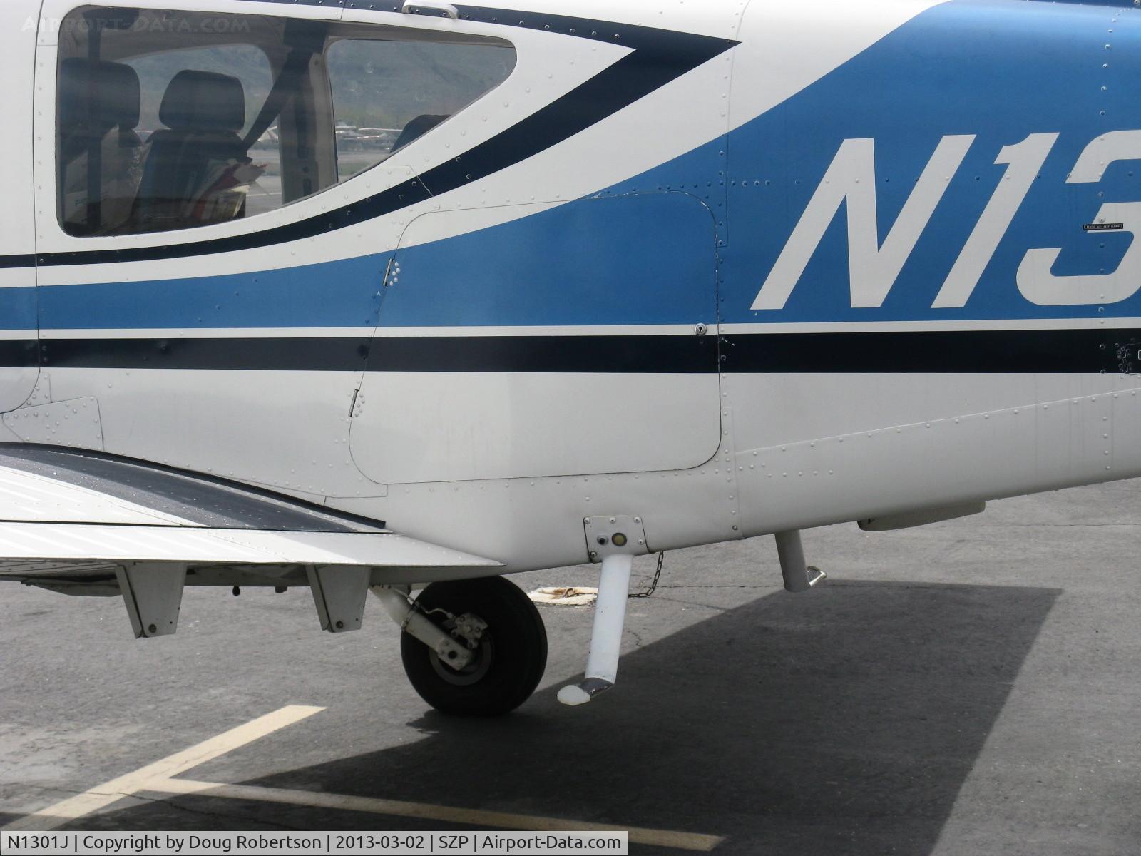 N1301J, 1975 Rockwell International 112A Commander C/N 301, 1975 Rockwell COMMANDER 112A, Lycoming IO-360-C1D6 200 Hp, large baggage compartment for 200 lbs.