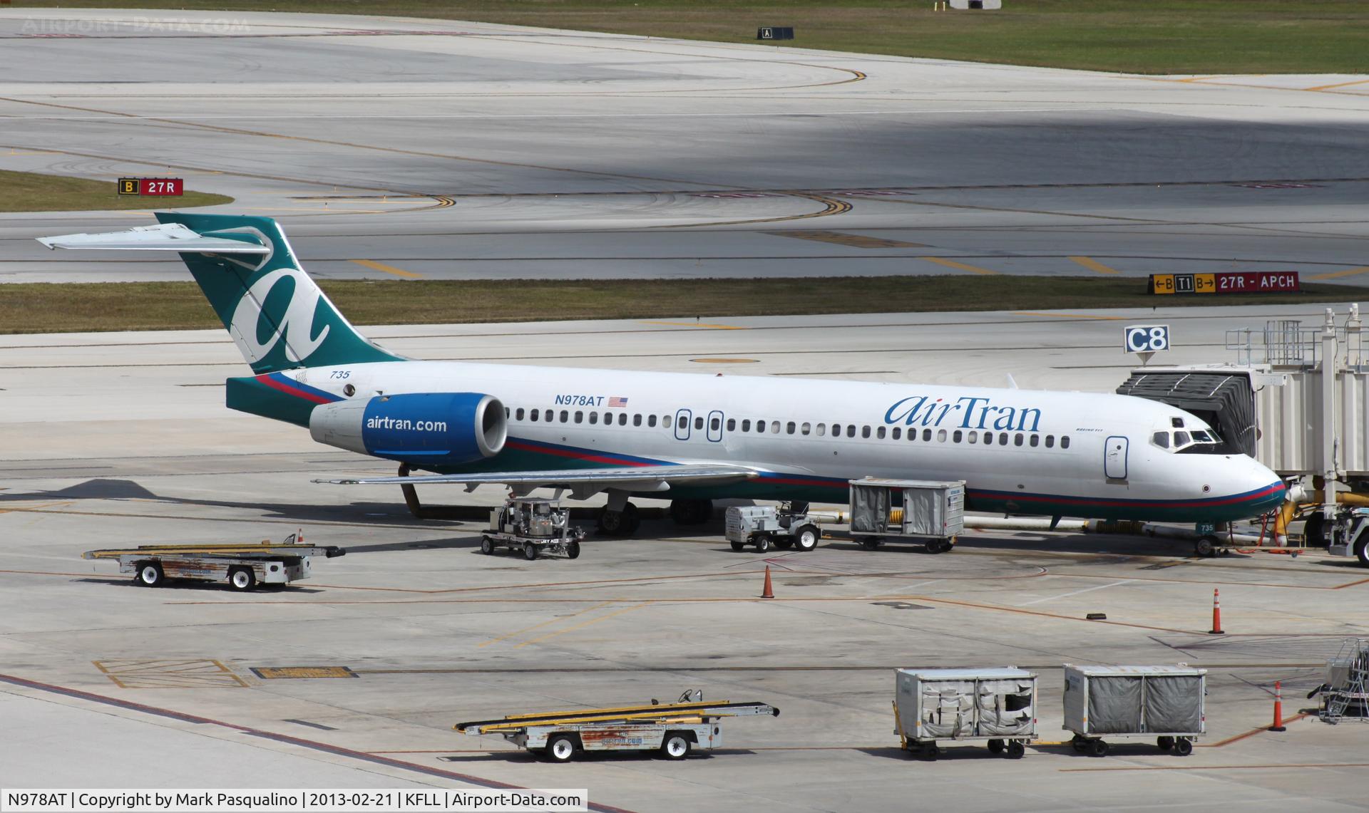 N978AT, 2002 Boeing 717-200 C/N 55037, Boeing 717-200