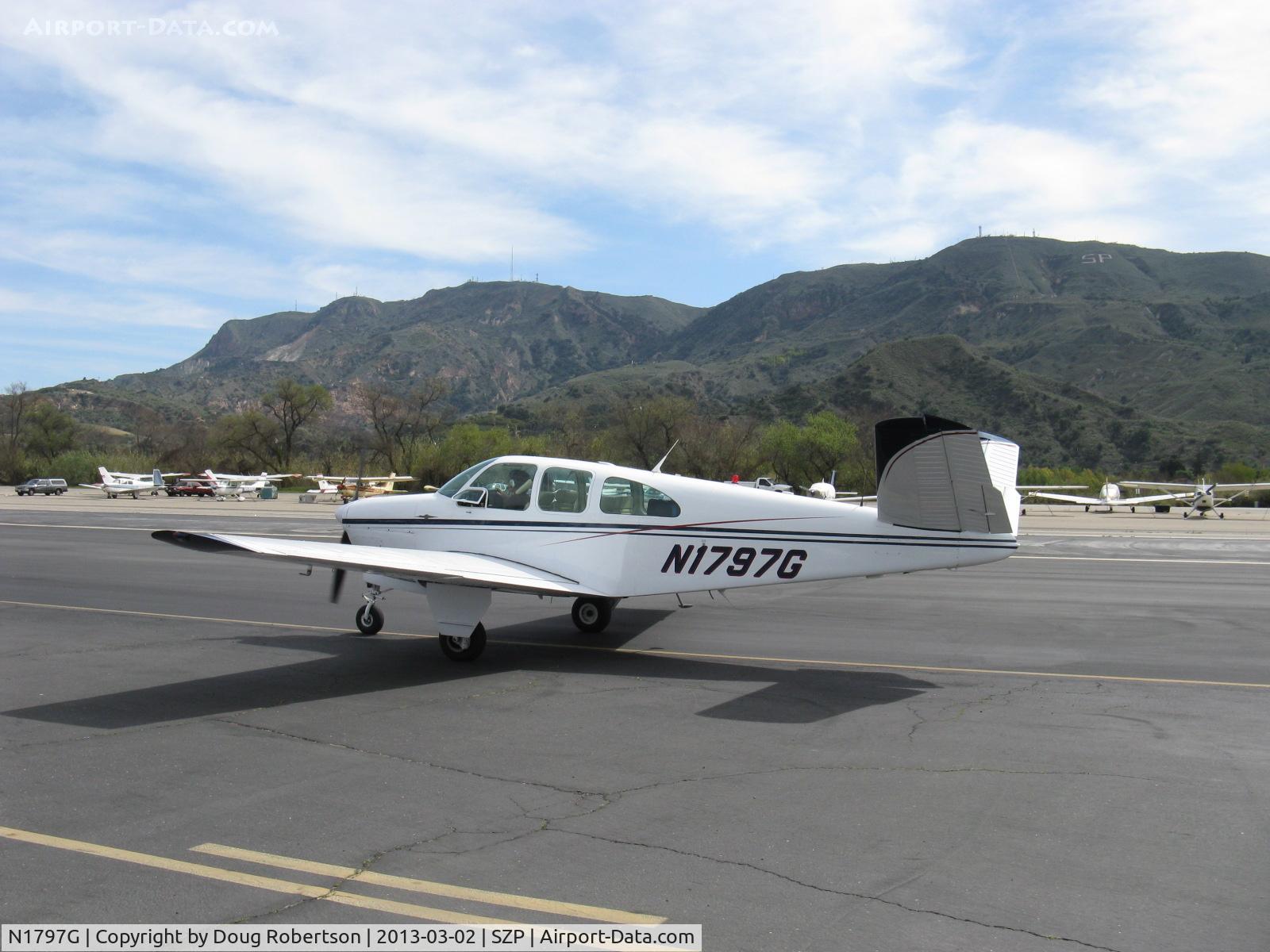N1797G, 1962 Beech P35 Bonanza C/N D-6975, 1962 Beech P35 BONANZA, Continental IO-470-N 260 Hp, taxi to Rwy 22