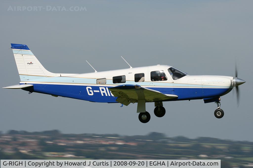G-RIGH, 1998 Piper PA-32R-301 Saratoga II HP C/N 3246123, Privately owned.