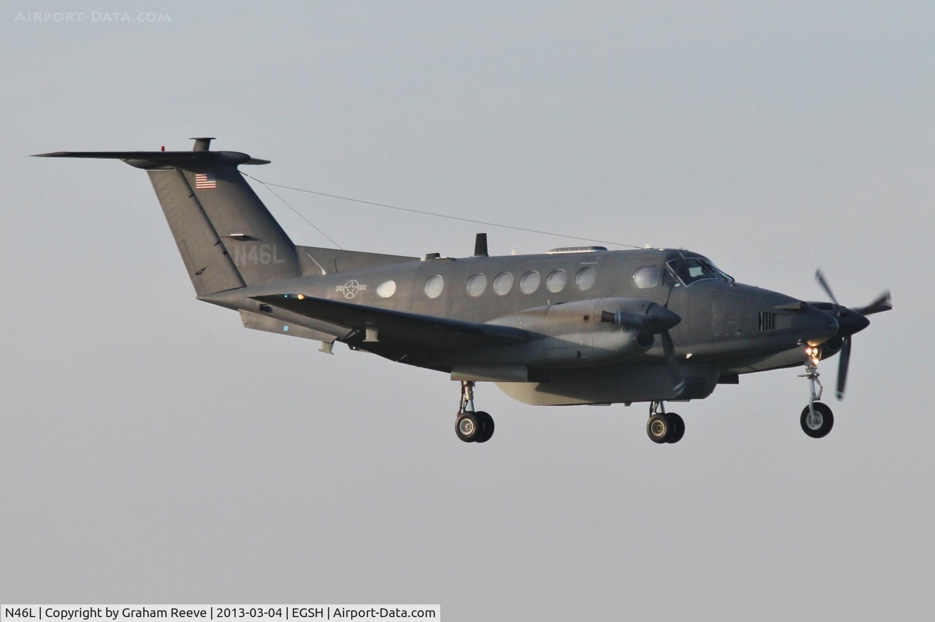N46L, 1978 Beech 200 (C-12C) King Air C/N BC-56, On finals to 09.