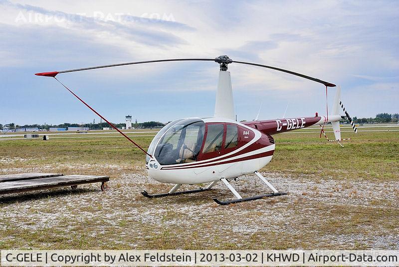 C-GELE, 1998 Robinson R44 C/N 0498, At North Perry