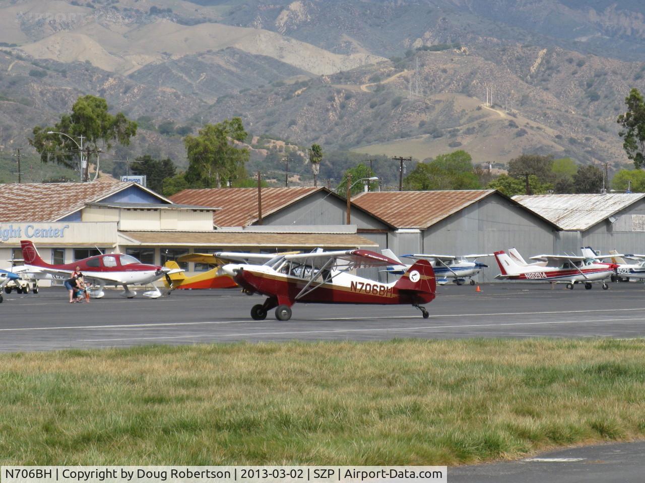 N706BH, 2006 Aviat A-1B Husky C/N 2354, 2006 Aviat A-1B HUSKY, Lycoming IO-360-A1D6 180 Hp, CS prop, B version has shorter-span wider-chord ailerons & longer-span flaps, landing roll Rwy 22