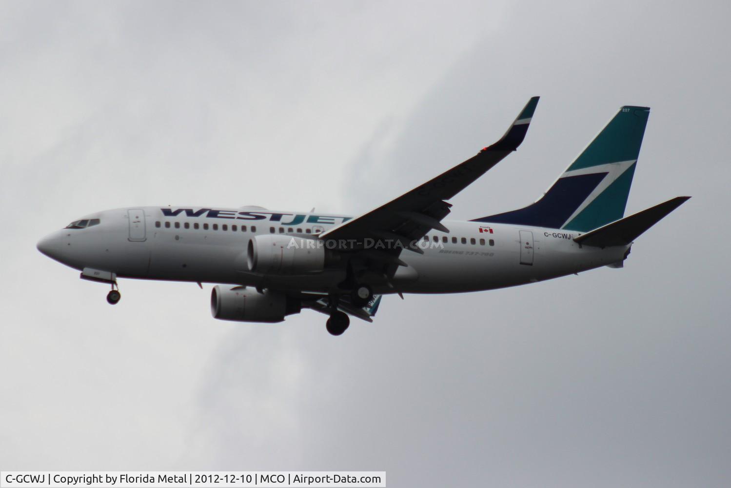 C-GCWJ, 2004 Boeing 737-7CT C/N 33970, West Jet 737-700