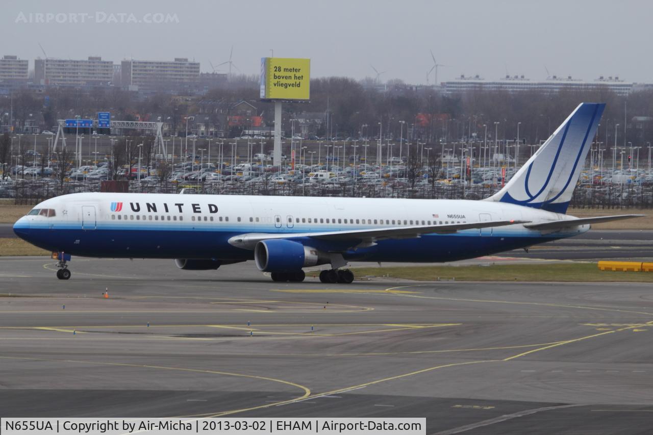 N655UA, 1992 Boeing 767-322/ER C/N 25393, United Airlines