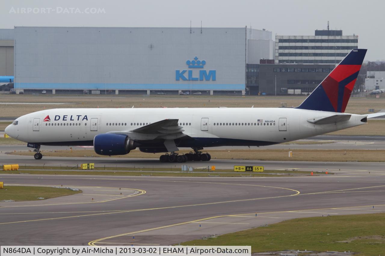 N864DA, 1999 Boeing 777-232 C/N 29736, Delta Air Lines