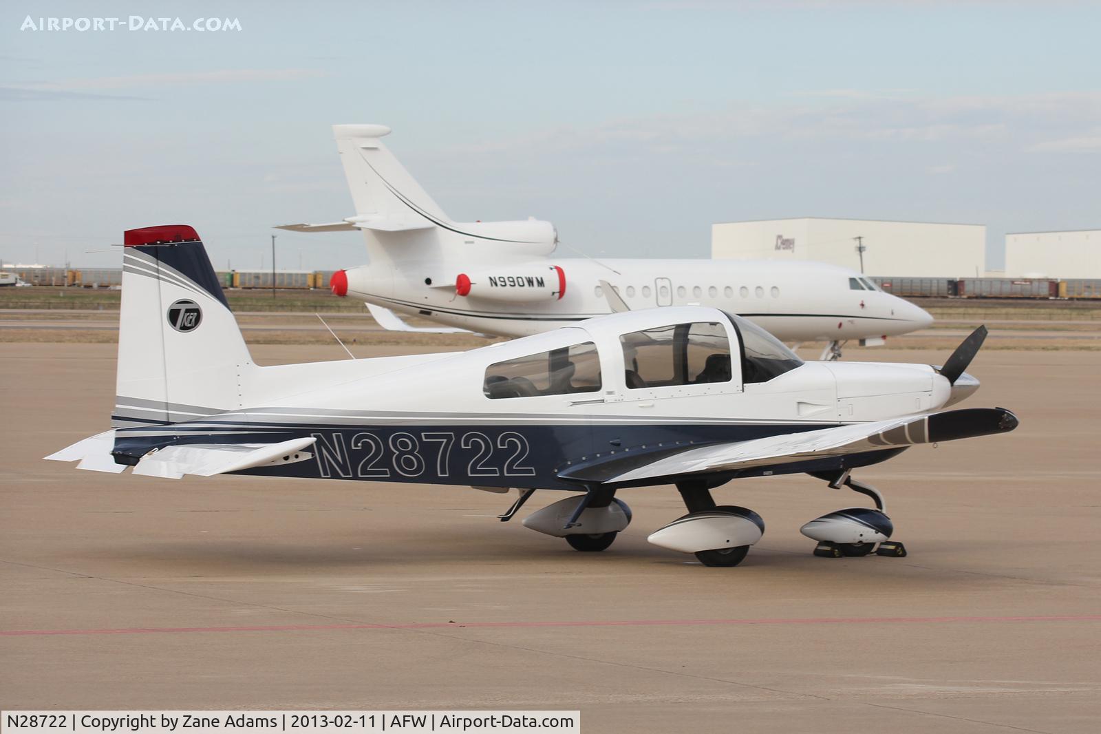 N28722, 1978 Grumman American AA-5B Tiger C/N AA5B0775, At Fort Worth Alliance Airport