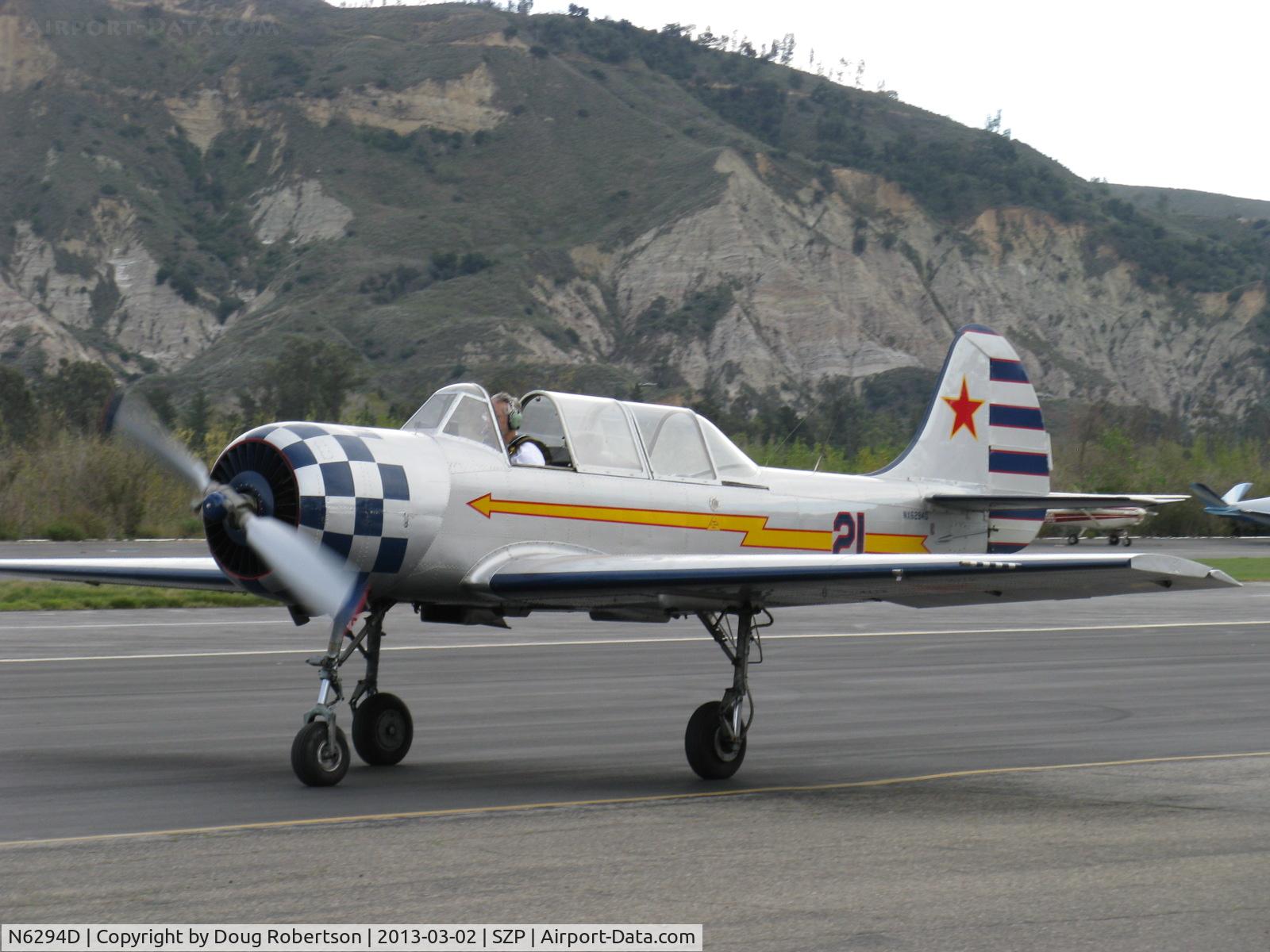 N6294D, 1983 Yakovlev Yak-52 C/N 833611, 1983 Yakovlev YAK 52, Vedeneev (Ivchenko) M-14P 360 Hp radial, taxi back after landing 22