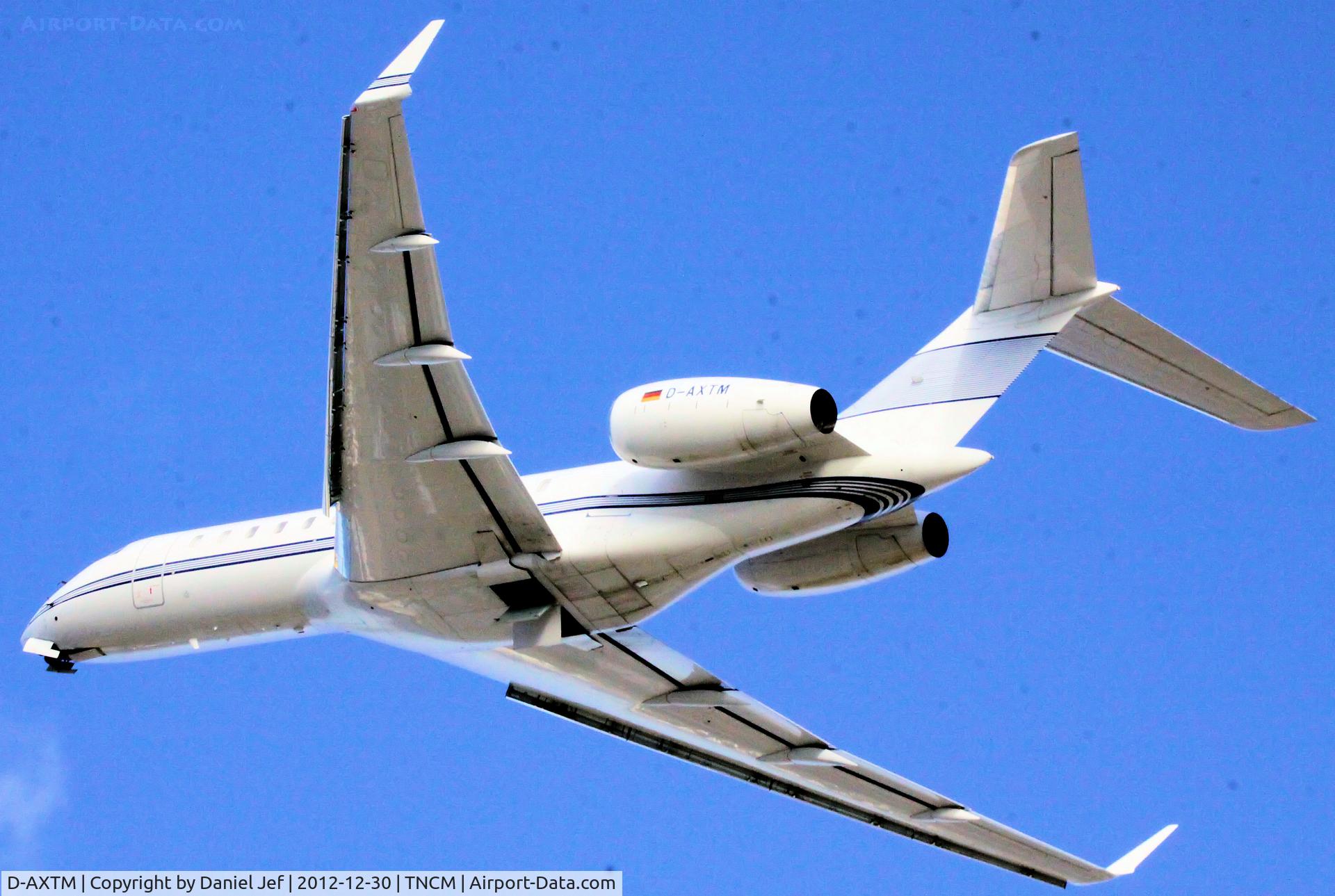 D-AXTM, 2001 Bombardier BD-700-1A10 Global Express C/N 9102, D-AXTM