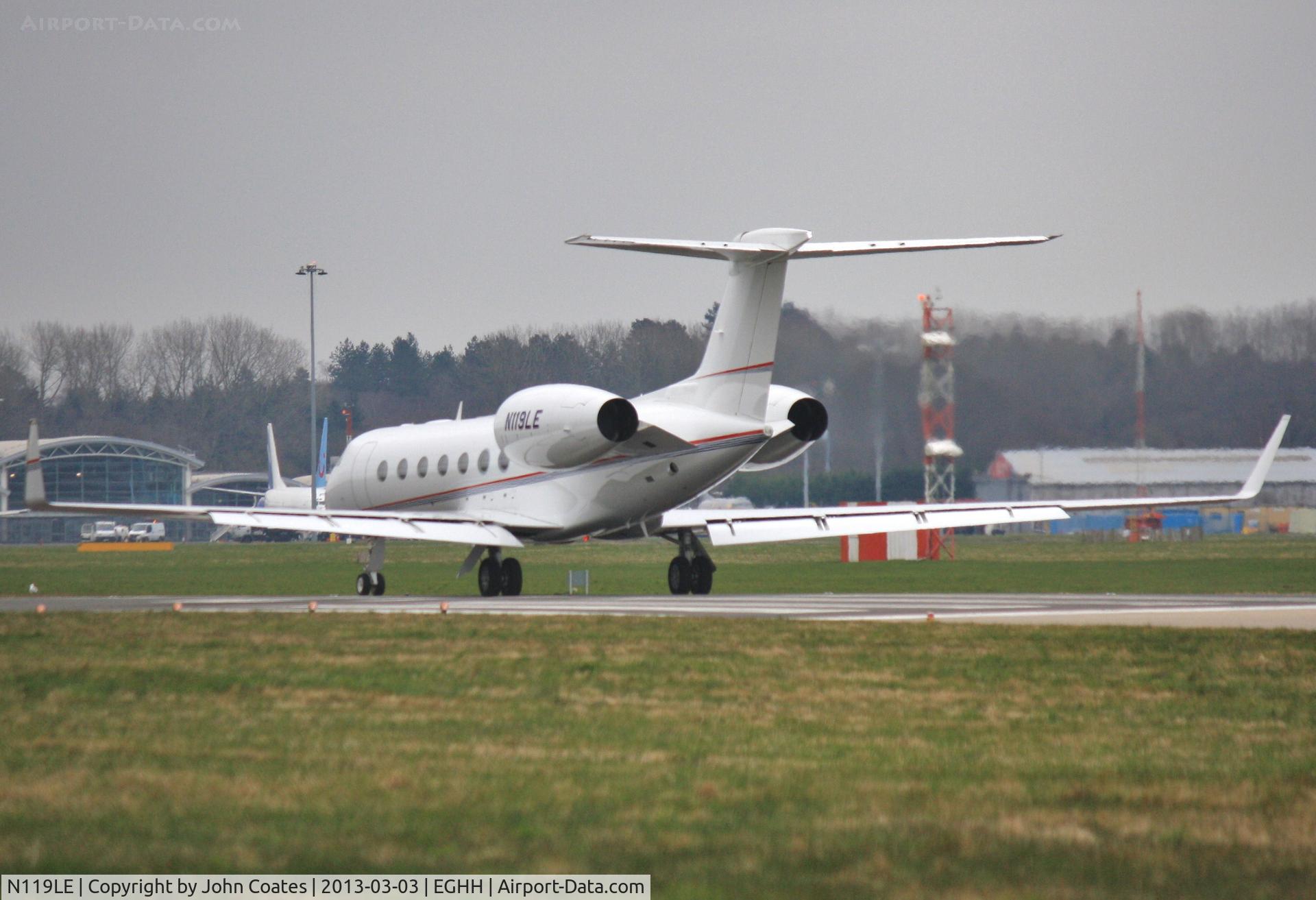 N119LE, 2011 Gulfstream Aerospace GV-SP (G550) C/N 5333, Turns short whilst backtracking to depart taking the 