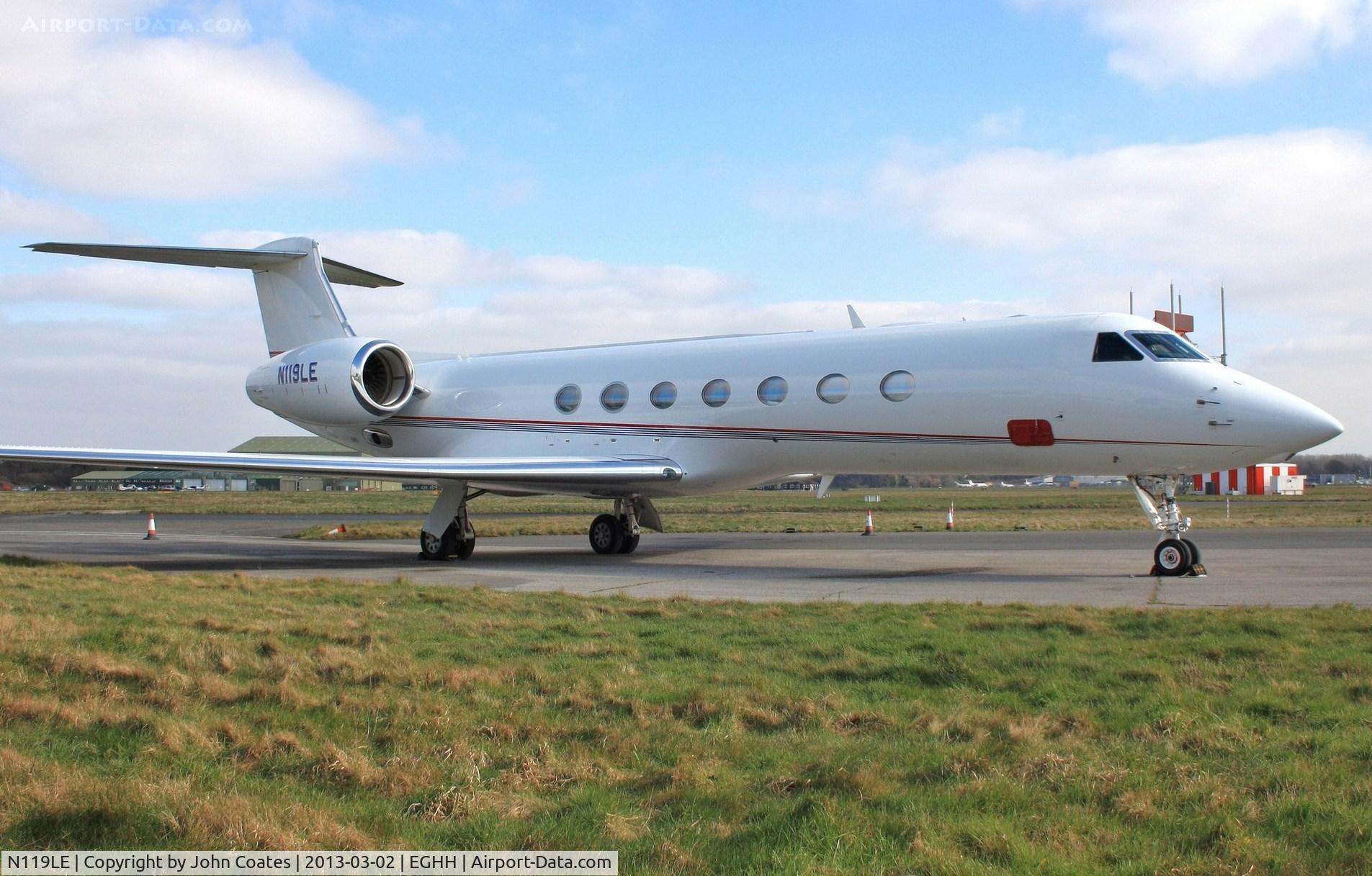 N119LE, 2011 Gulfstream Aerospace GV-SP (G550) C/N 5333, Overnight stay at Signatures