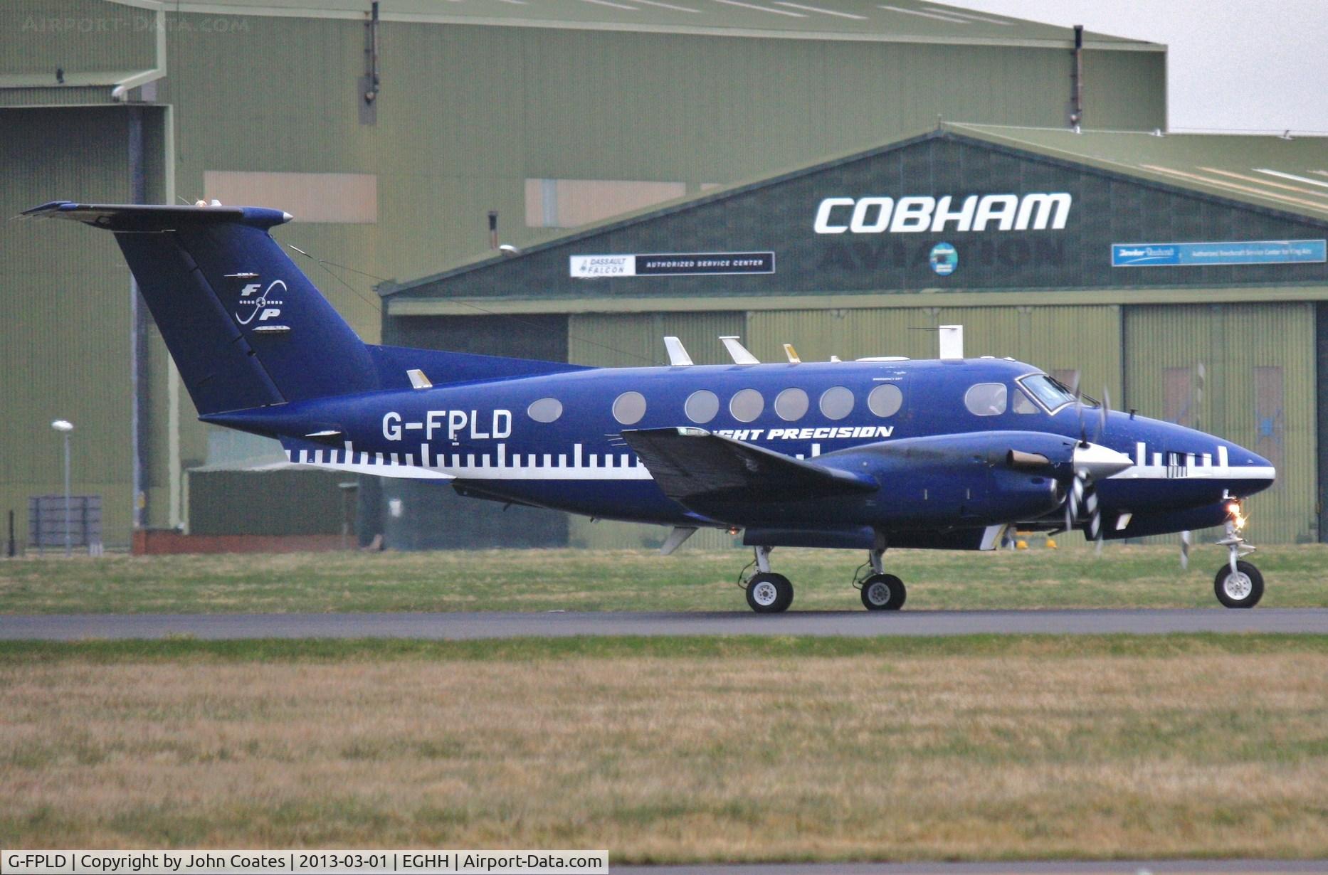 G-FPLD, 1992 Beech B200 Super King Air King Air C/N BB-1433, Calibrator operating from Cobham