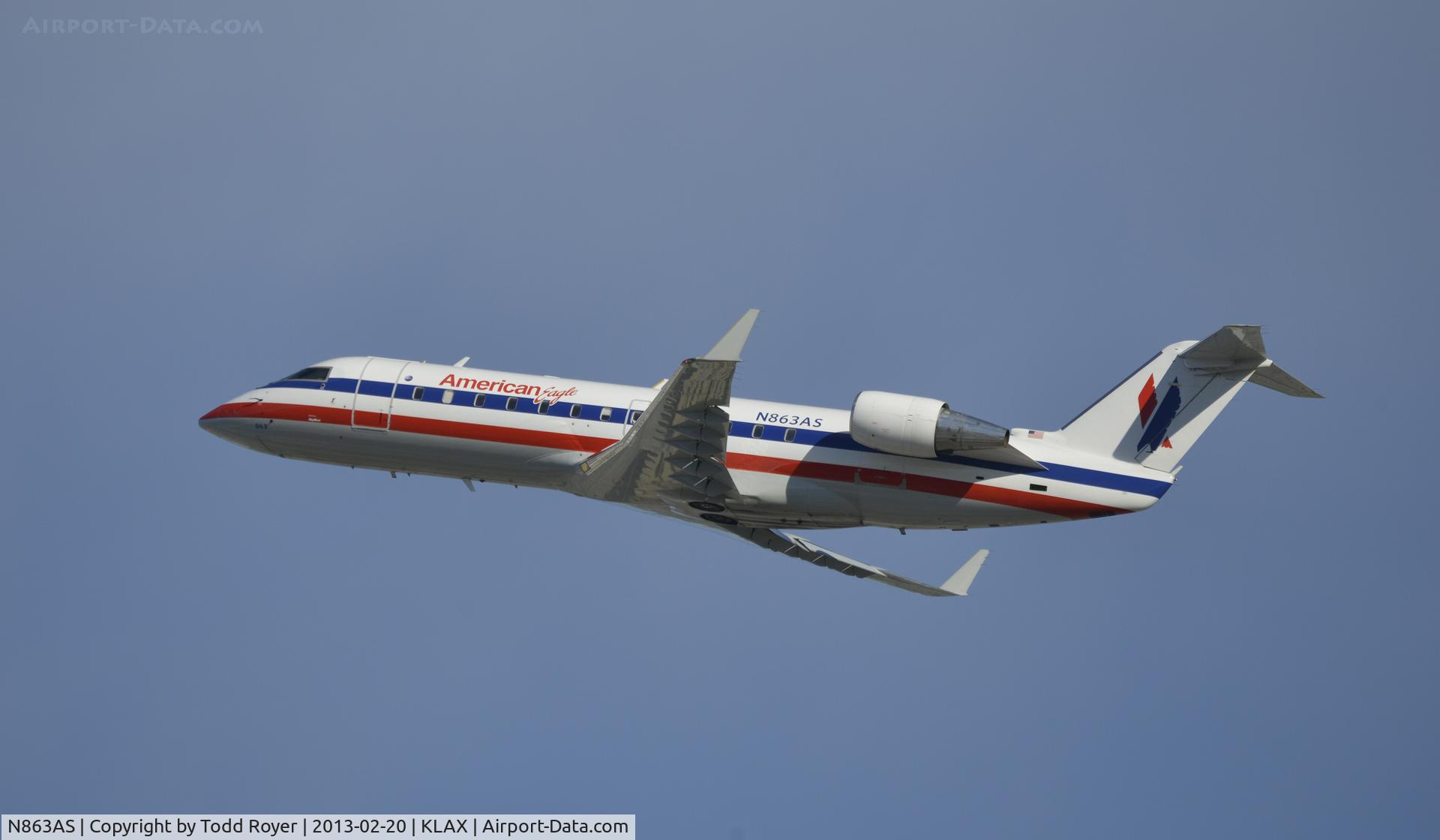 N863AS, 2001 Bombardier CRJ-200ER (CL-600-2B19) C/N 7487, Departing LAX