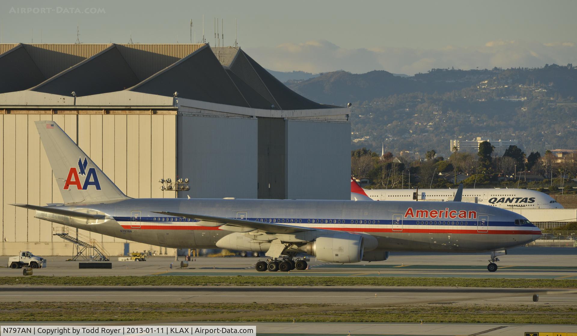 N797AN, 2001 Boeing 777-223 C/N 30012, Taxiing to gate at LAX