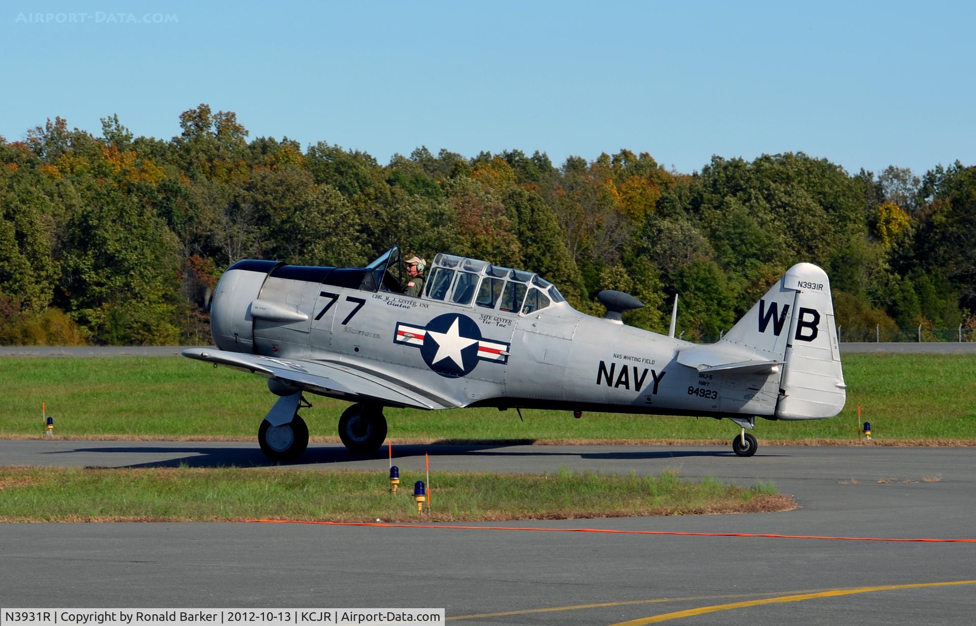 N3931R, North American AT-6B Texan C/N 84-923, Taxi - Culpeper Air Fest 2012
