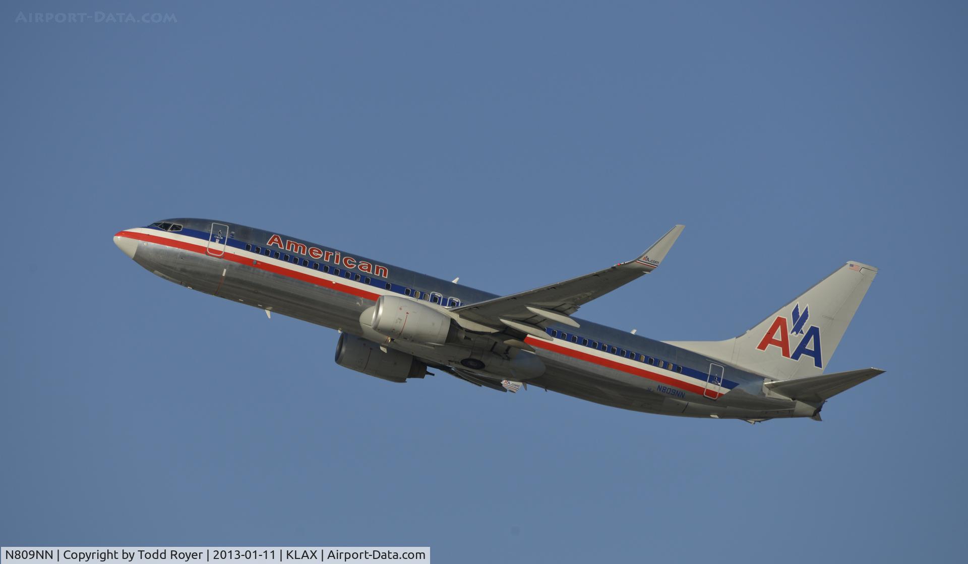 N809NN, 2009 Boeing 737-823 C/N 33519, Departing LAX