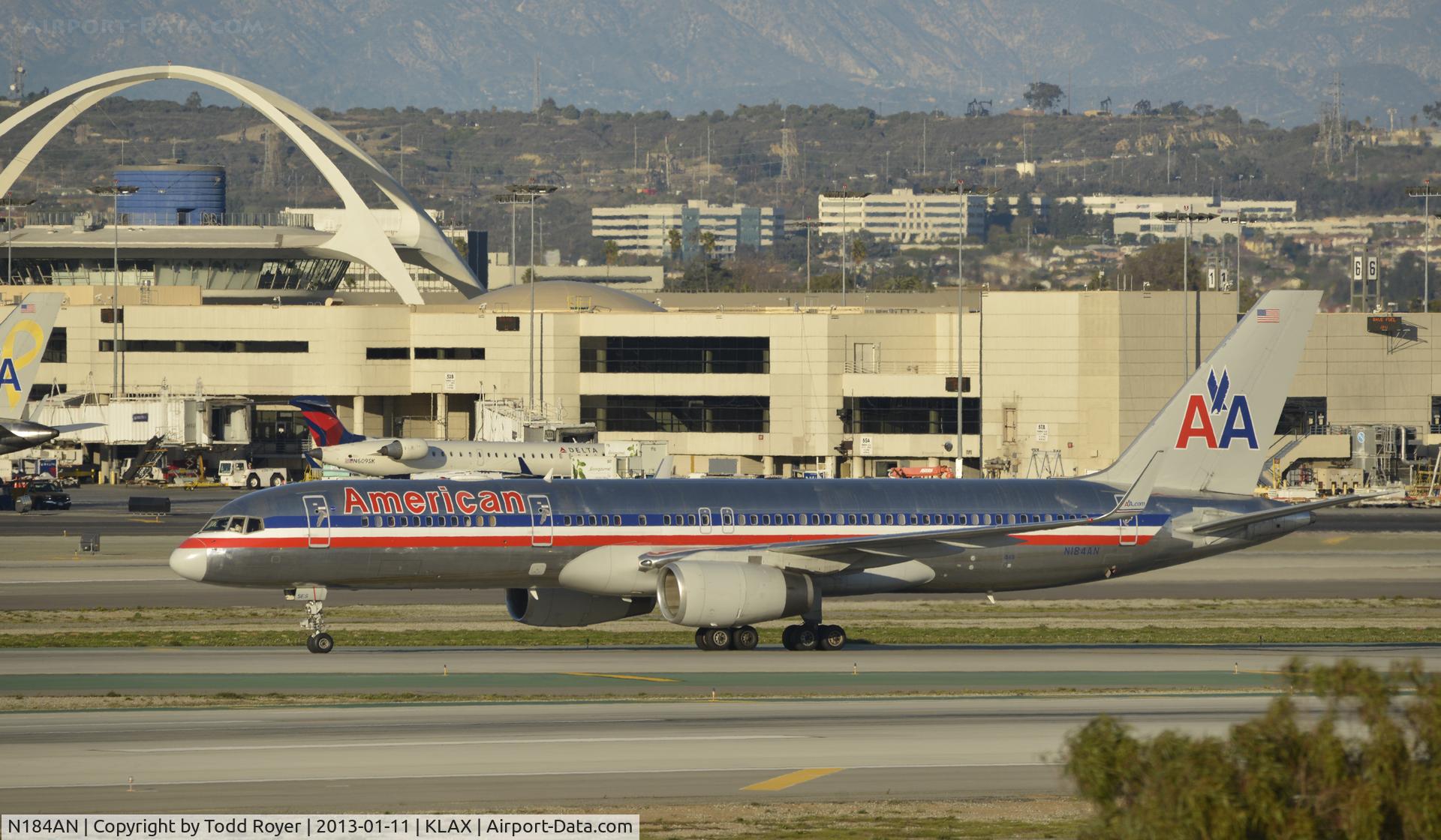 N184AN, 1999 Boeing 757-223 C/N 29594, Arriving at LAX on 25L