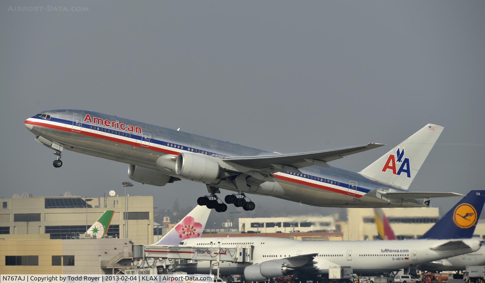 N767AJ, 2006 Boeing 777-223 C/N 33539, Departing LAX