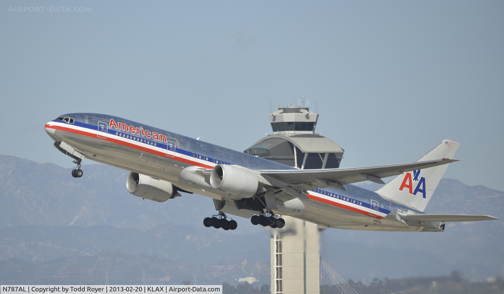 N787AL, 2000 Boeing 777-223 C/N 30010, Departing LAX
