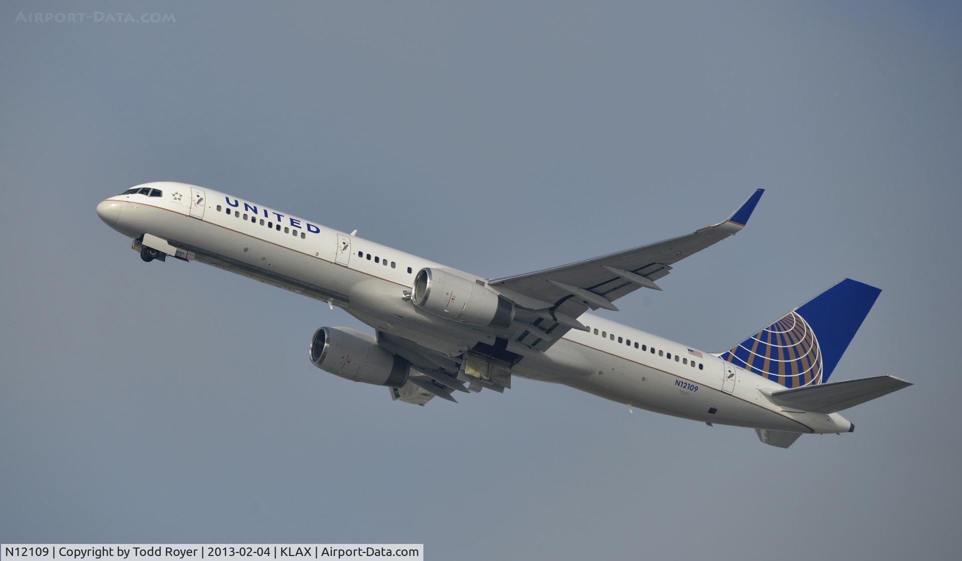 N12109, 1994 Boeing 757-224 C/N 27299, Departing LAX