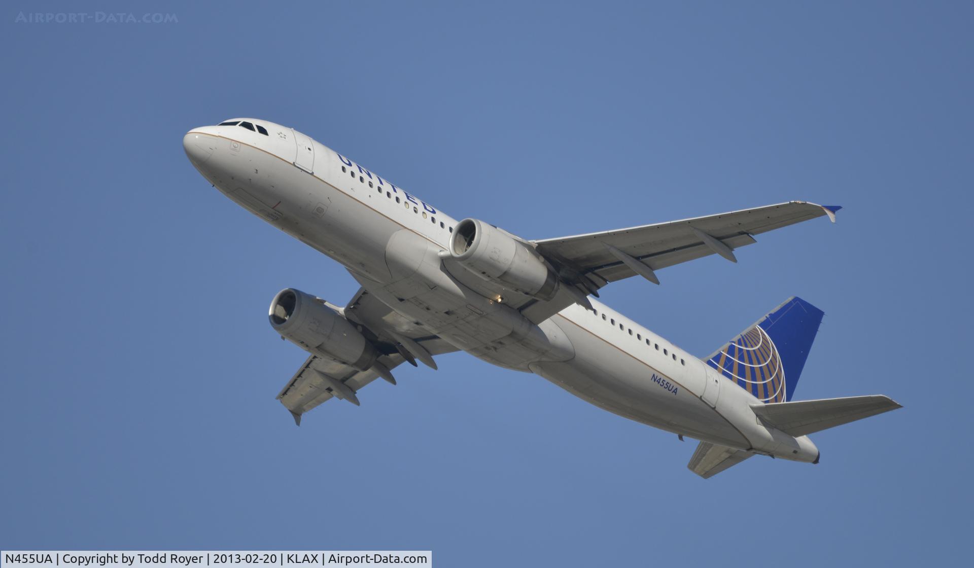 N455UA, 1999 Airbus A320-232 C/N 1105, Departing LAX