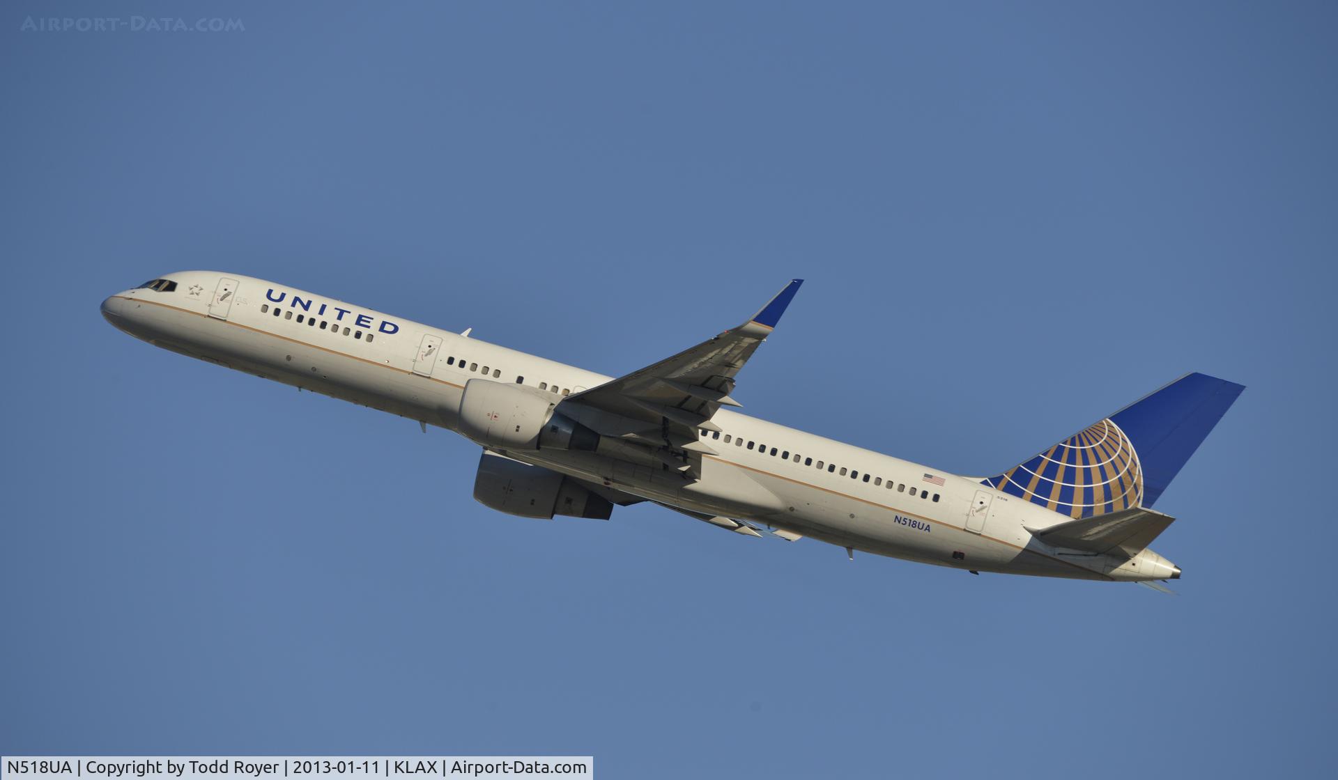 N518UA, 1990 Boeing 757-222 C/N 24871, Departing LAX