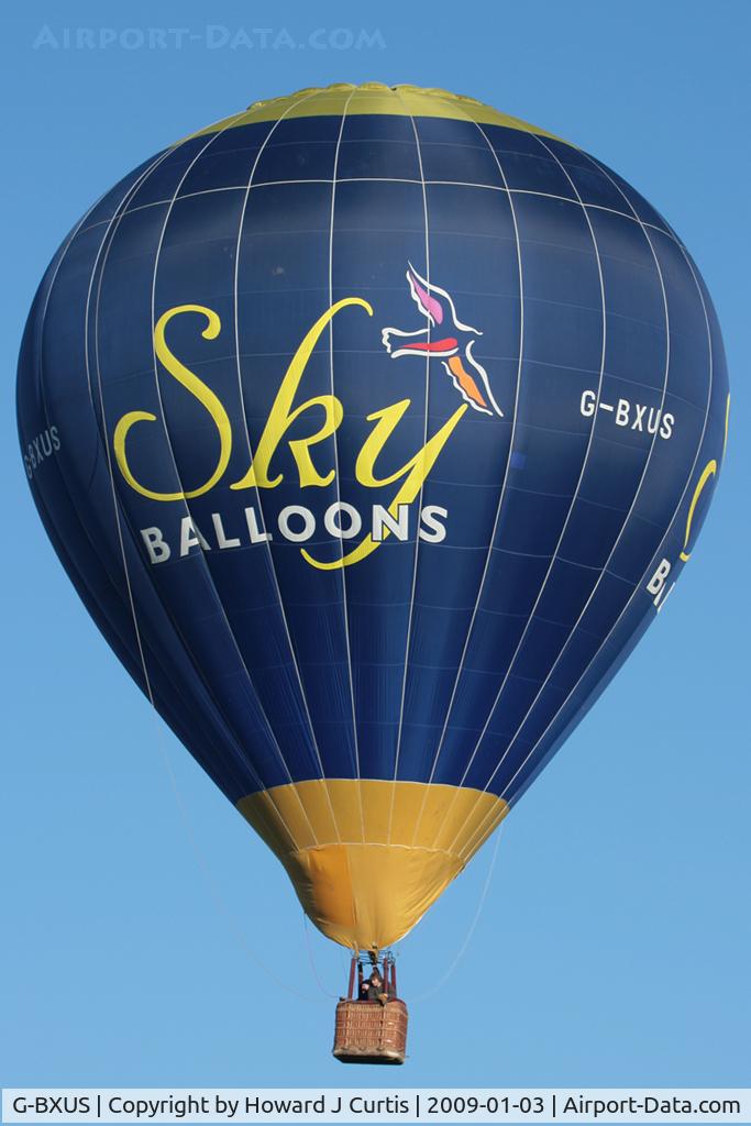 G-BXUS, 1998 Sky Balloons 65-24 C/N 111, Sky Balloons. At the Icicle Balloon Meet, Savernake.
