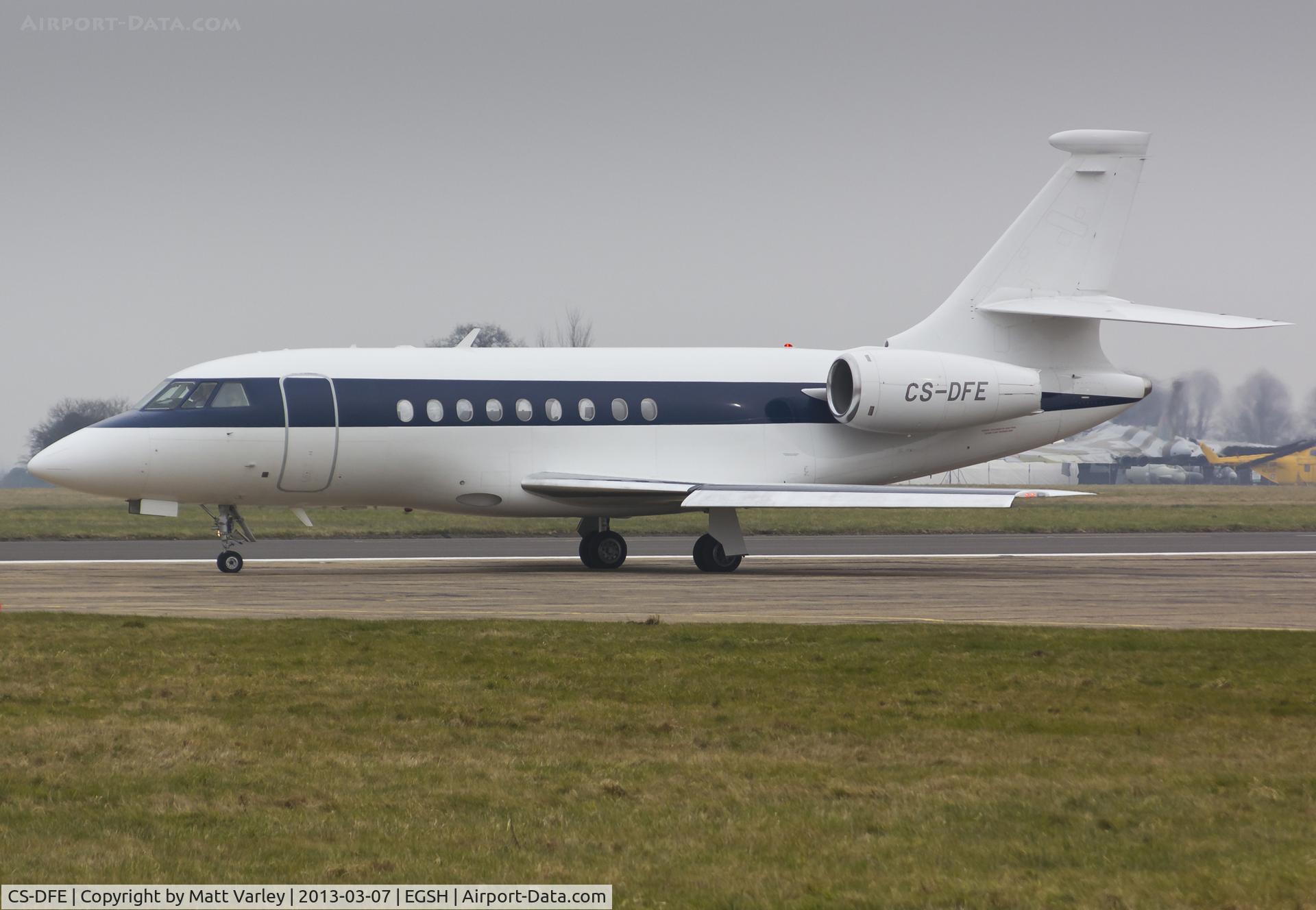 CS-DFE, 2003 Dassault Falcon 2000 C/N 205, Departing EGSH.