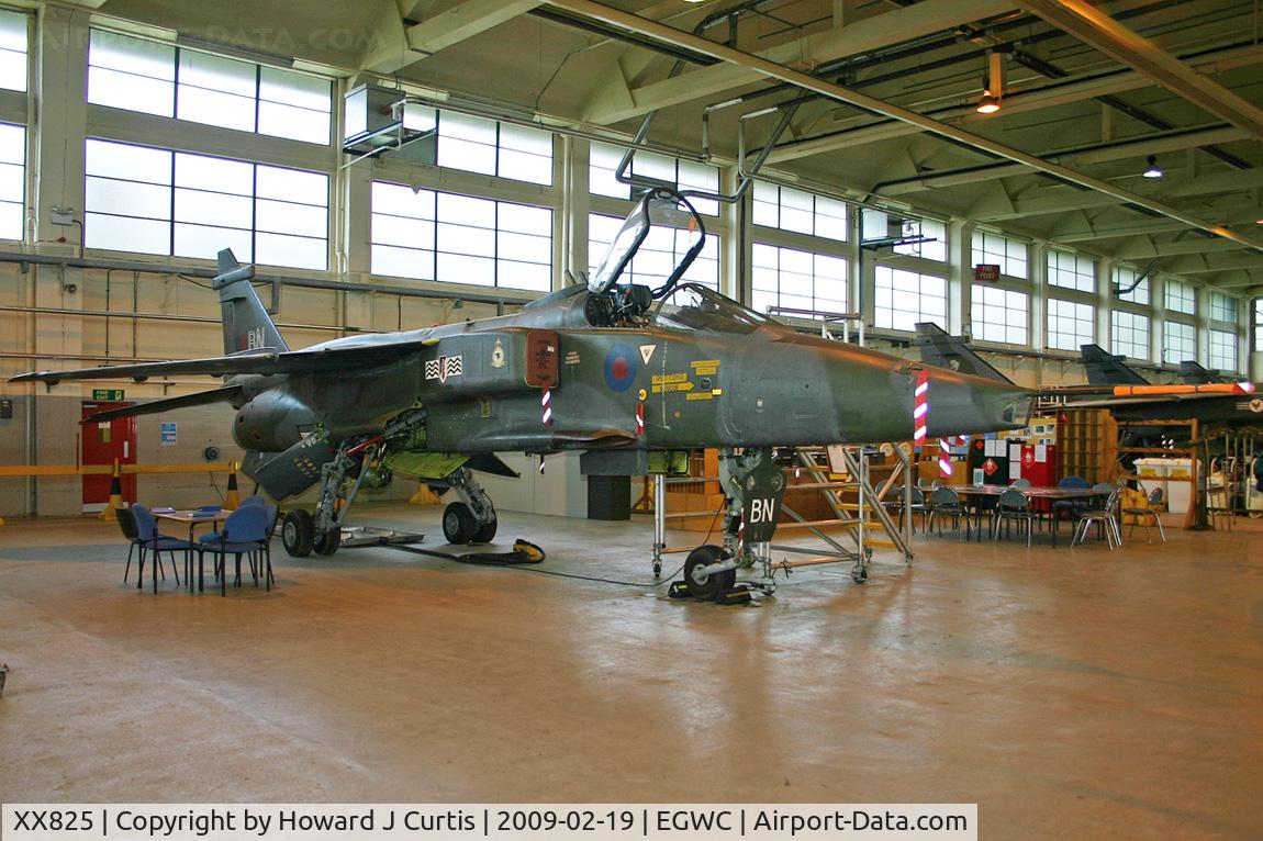 XX825, 1975 Sepecat Jaguar GR.1 C/N S.74, 9020M/BN, No 1 SoTT.