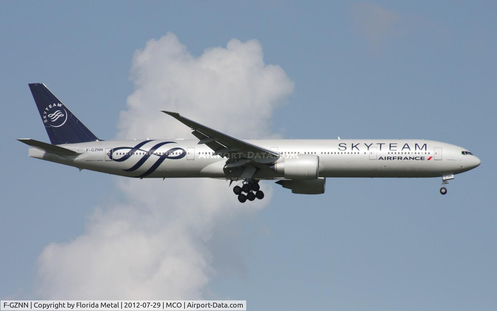 F-GZNN, 2012 Boeing 777-328/ER C/N 40376, Air France Sky Team 777-300
