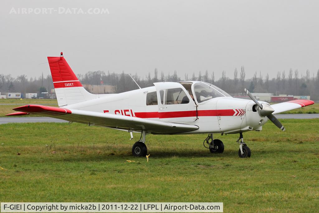 F-GIEI, Piper PA-28-161 Cadet C/N 28-41164, Parked. Before my flight