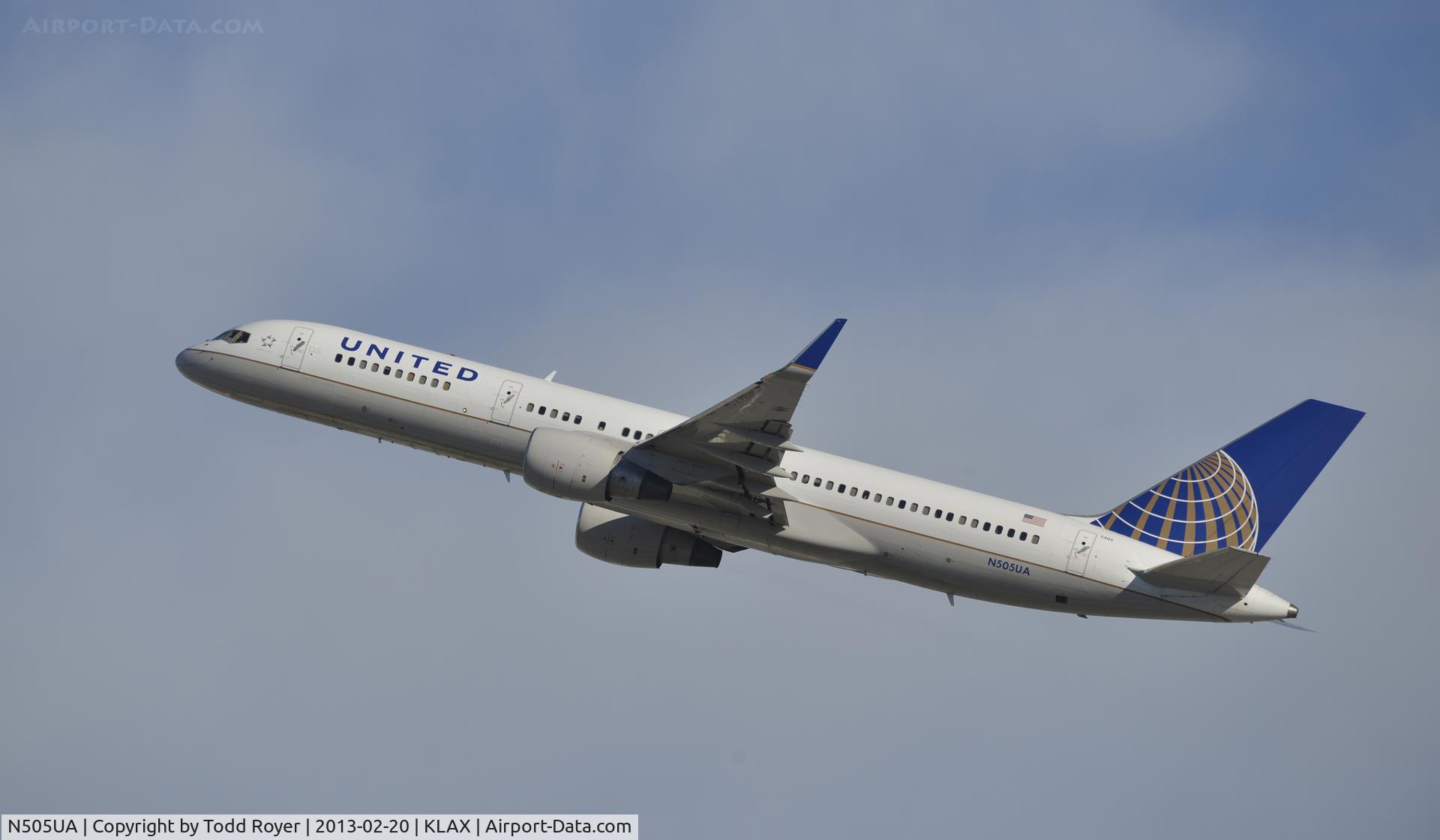 N505UA, 1989 Boeing 757-222 C/N 24626, Departing LAX