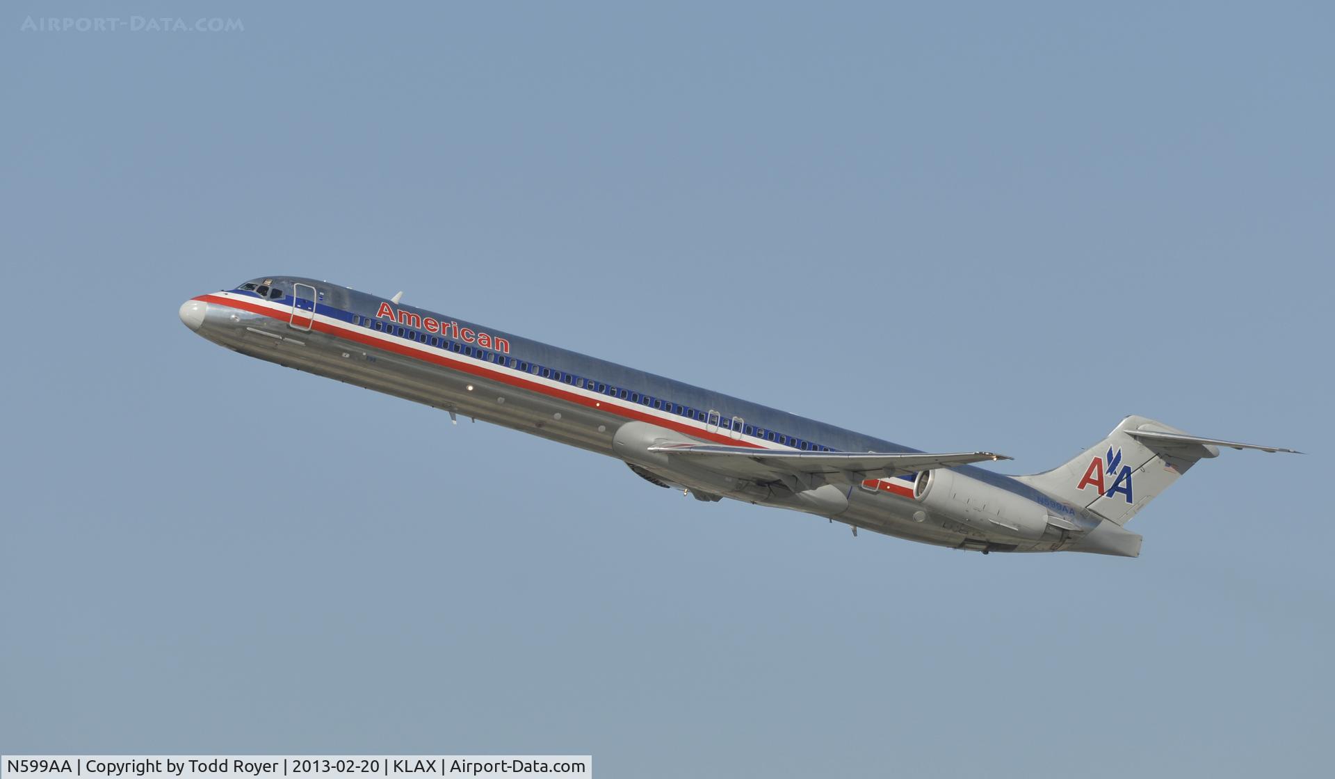 N599AA, 1992 McDonnell Douglas MD-83 (DC-9-83) C/N 53289, Departing LAX