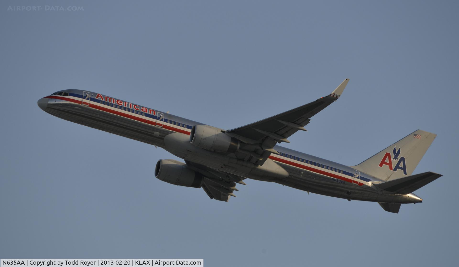 N635AA, 1990 Boeing 757-223 C/N 24593, Departing LAX