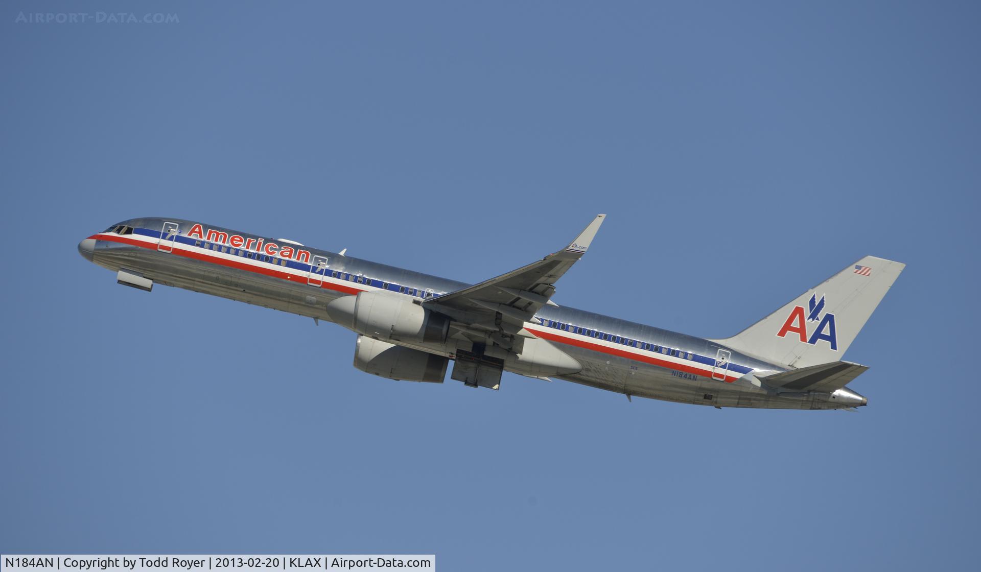 N184AN, 1999 Boeing 757-223 C/N 29594, Departing LAX