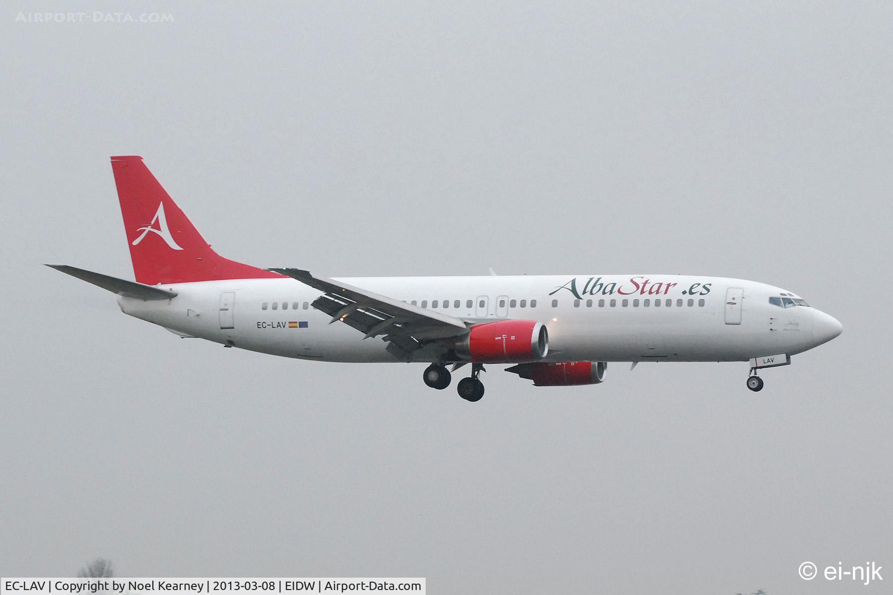 EC-LAV, 1989 Boeing 737-408 C/N 24352, Landing Rwy 10 at Dublin, bringing in French rugby supporters.