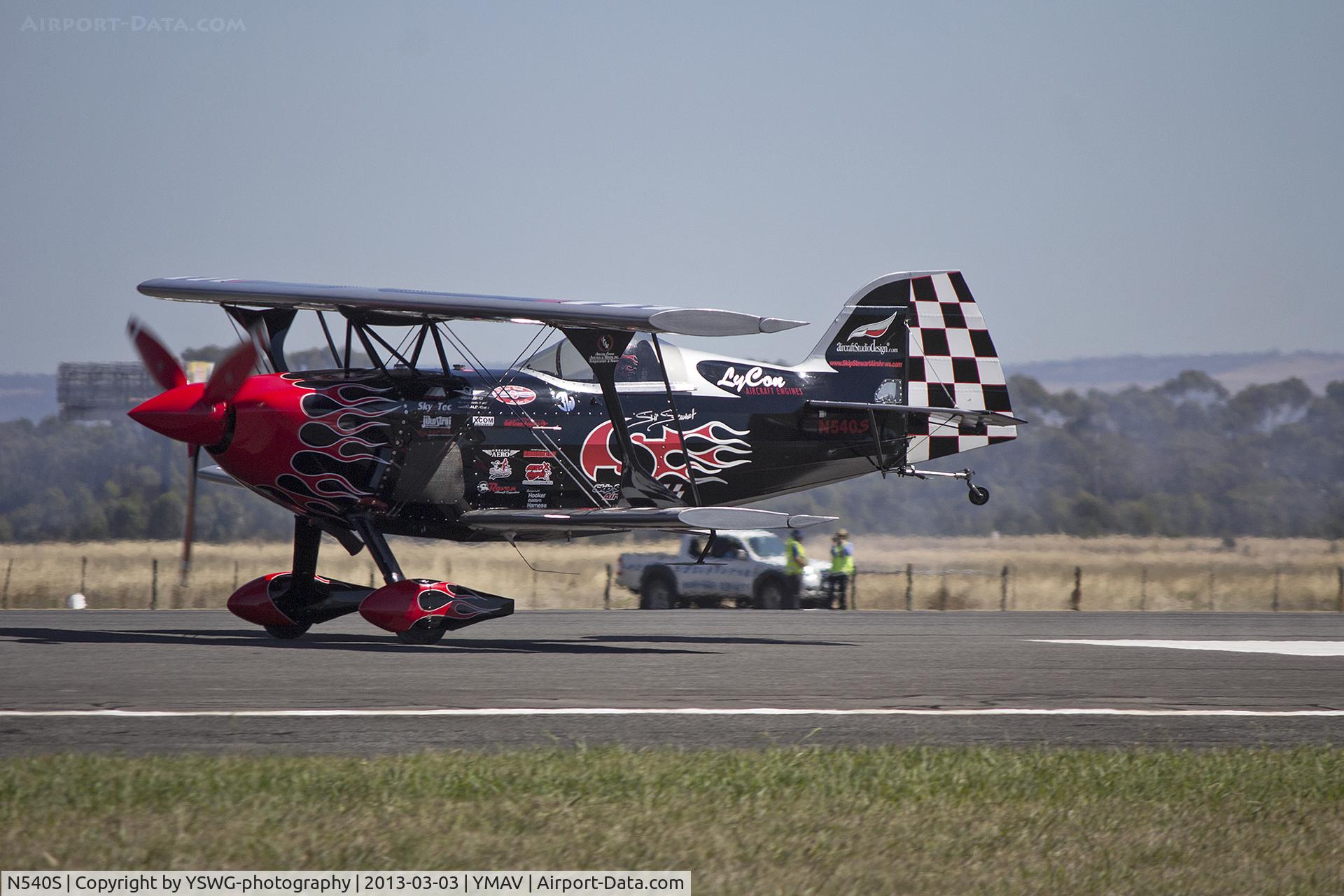 N540S, 1979 Pitts S-2S Special C/N 009, Skip Stewart landing his Pitts S-2S Special (N540S) after a display at the 2013 Avalon Airshow.