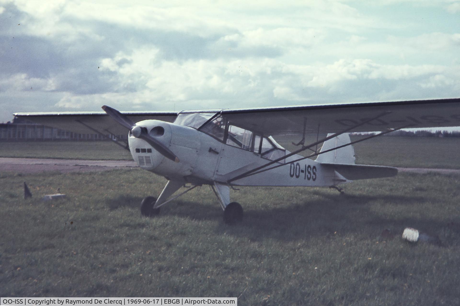 OO-ISS, Taylorcraft G Auster 4 C/N 891, Taylorcraft Auster AOP.IV