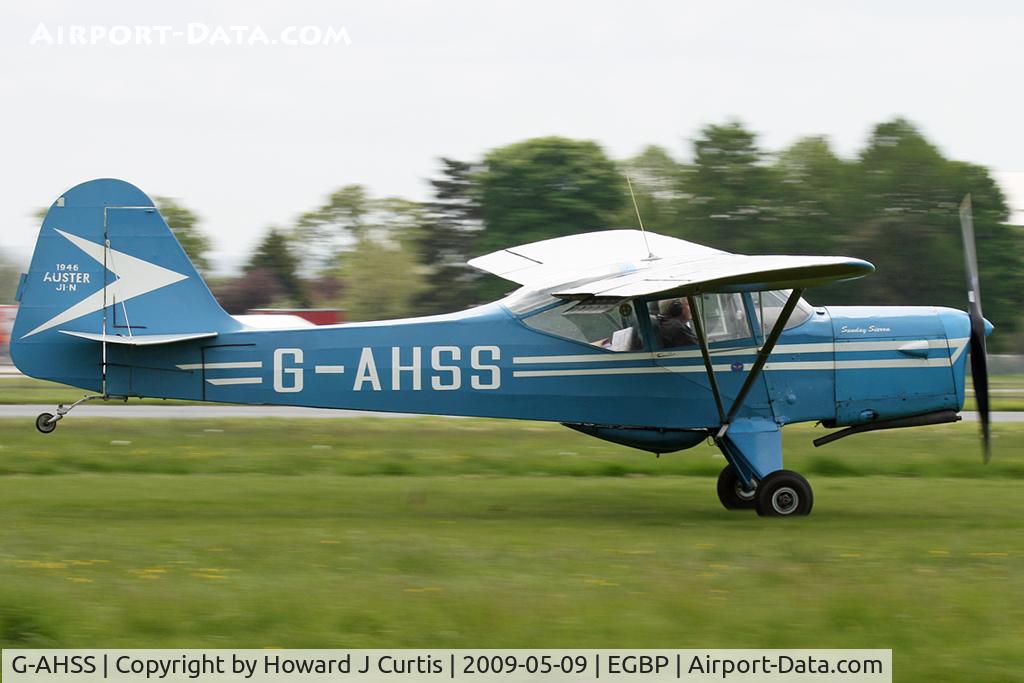 G-AHSS, 1946 Auster J-1N Alpha C/N 2136, At the Great Vintage Flying Weekend. Privately owned.