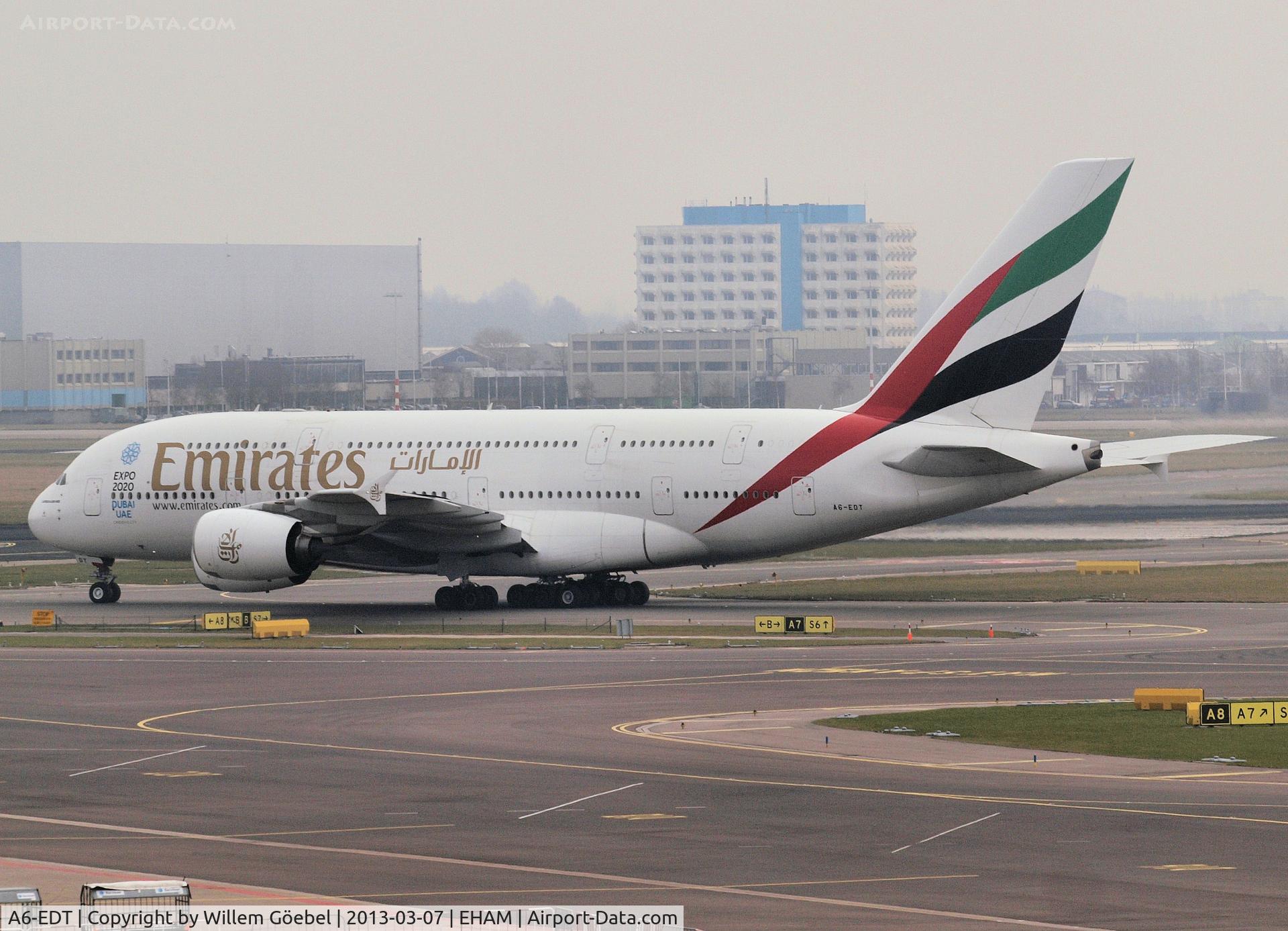 A6-EDT, 2011 Airbus A380-861 C/N 090, Taxi to the gate of Schiphol Airport