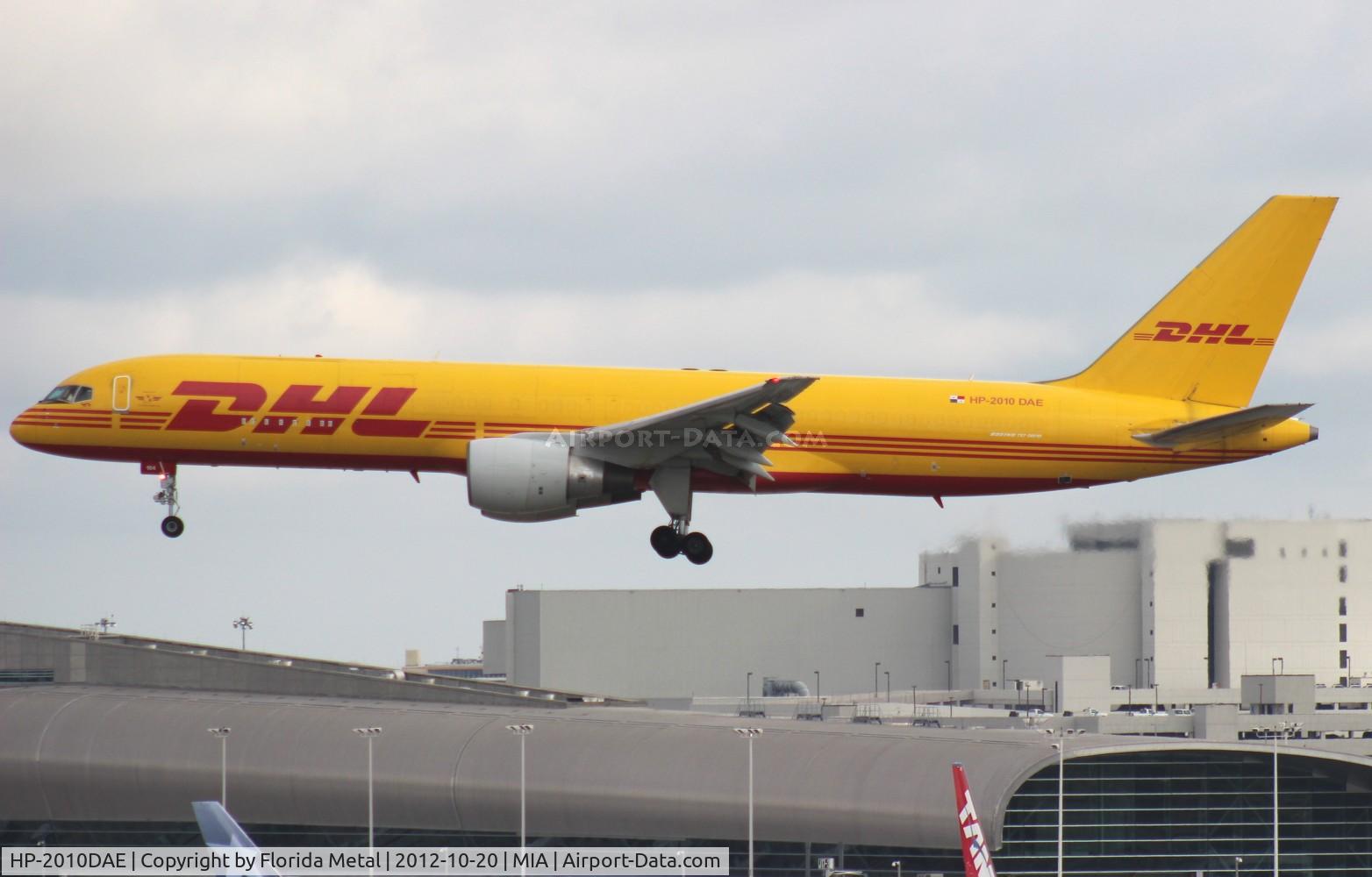 HP-2010DAE, 1999 Boeing 757-27A C/N 29610, DHL Panama 757