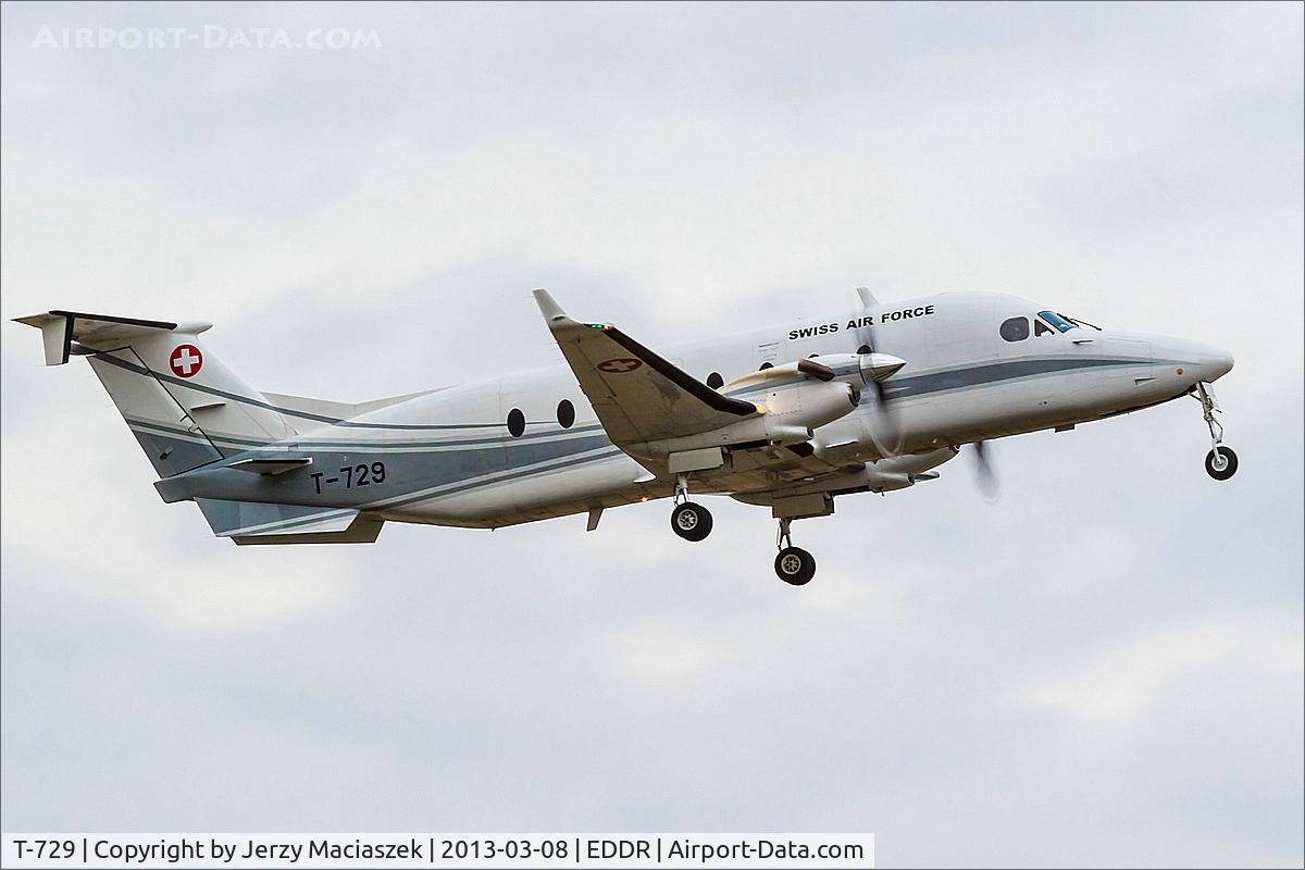 T-729, 1997 Beech 1900D C/N UE-288, Beech 1900D