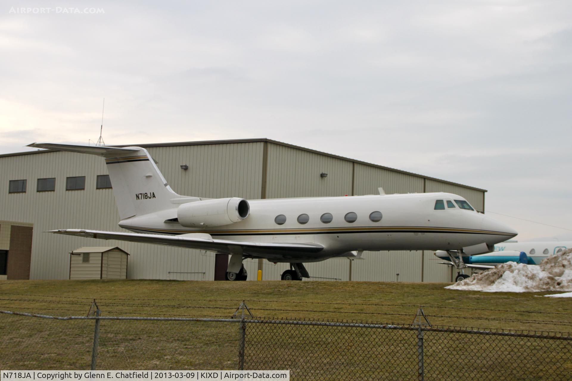 N718JA, 1969 Grumman G-1159 Gulfstream II C/N 66, Seen from the road