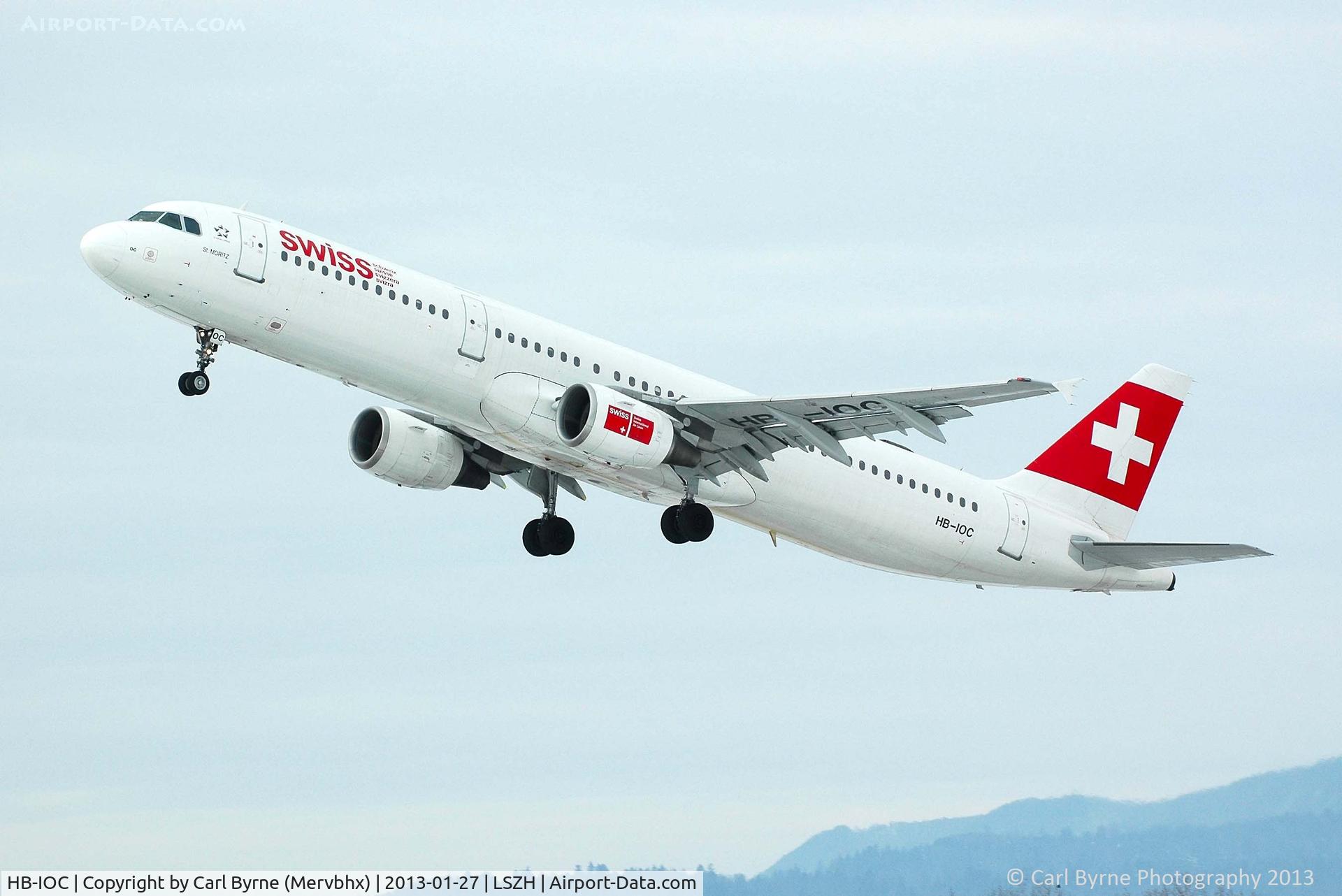 HB-IOC, 1995 Airbus A321-111 C/N 520, Taken from the Spectator Terrace.