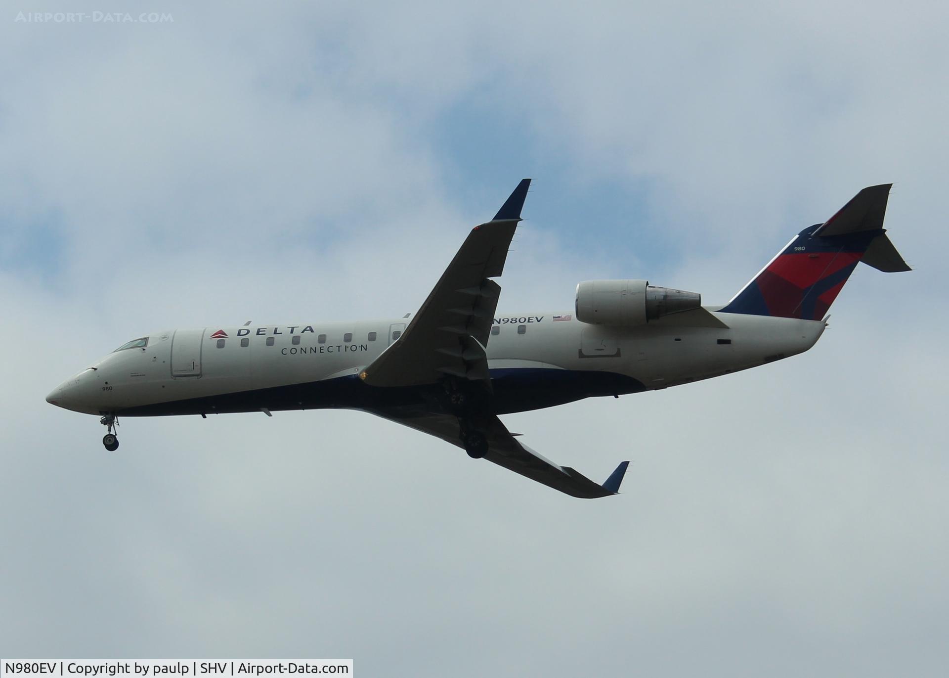 N980EV, 2003 Bombardier CRJ-200ER (CL-600-2B19) C/N 7759, Landing at Shreveport Regional.