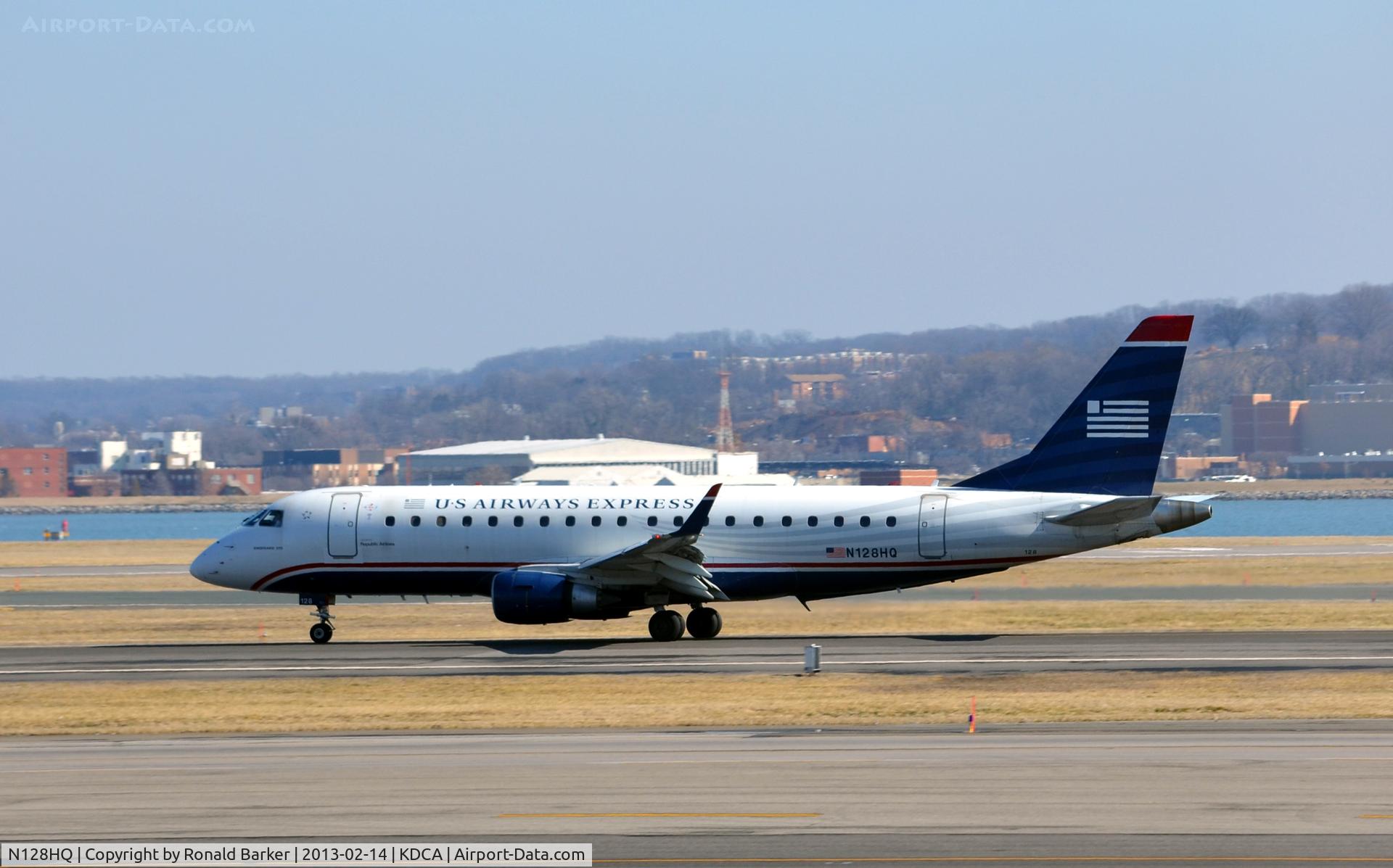 N128HQ, 2008 Embraer 175LR (ERJ-170-200LR) C/N 17000208, Takeoff roll - DCA