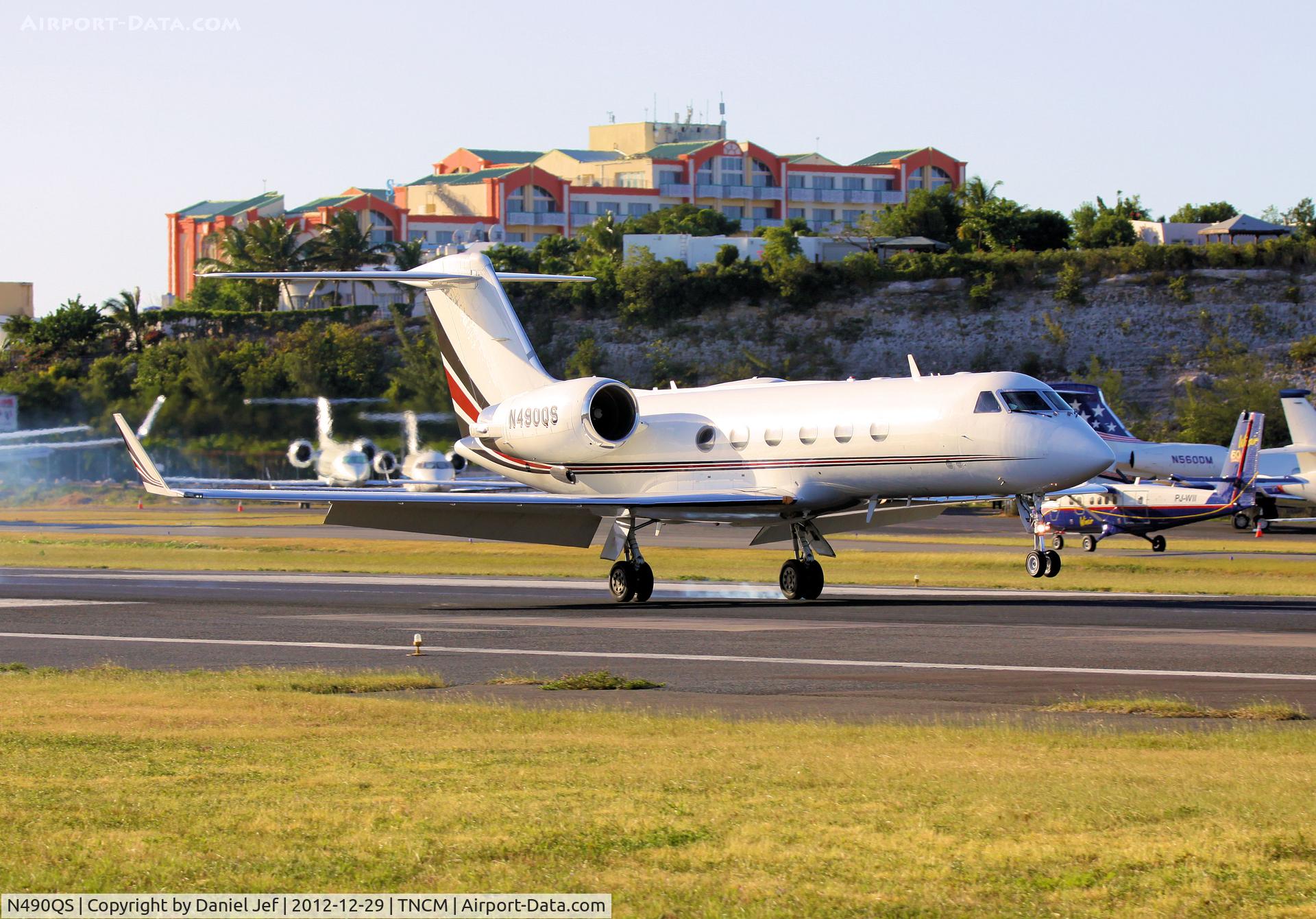 N490QS, 2002 Gulfstream Aerospace G-IV C/N 1488, N490QS