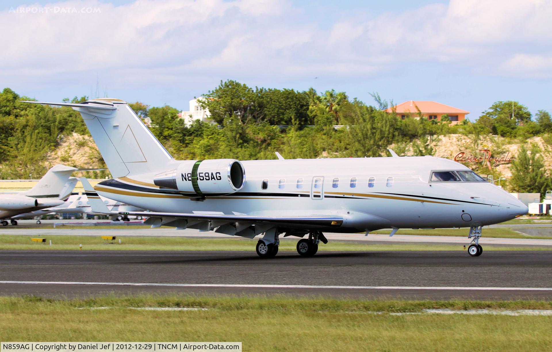 N859AG, Bombardier Challenger 605 (CL-600-2B16) C/N 5831, N859AG