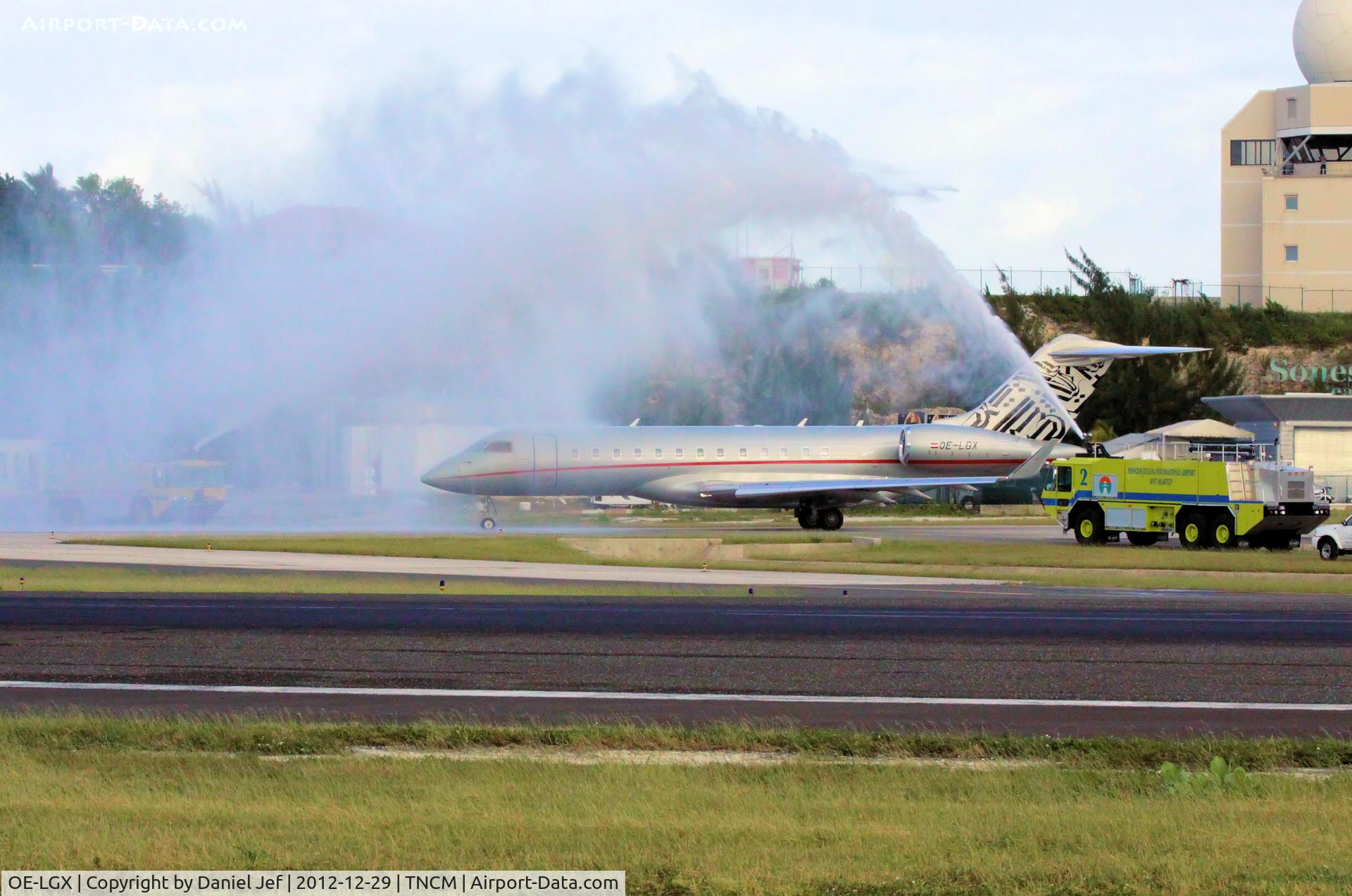 OE-LGX, 2008 Bombardier BD-700-1A10 Global Express C/N 9323, OE-LGX