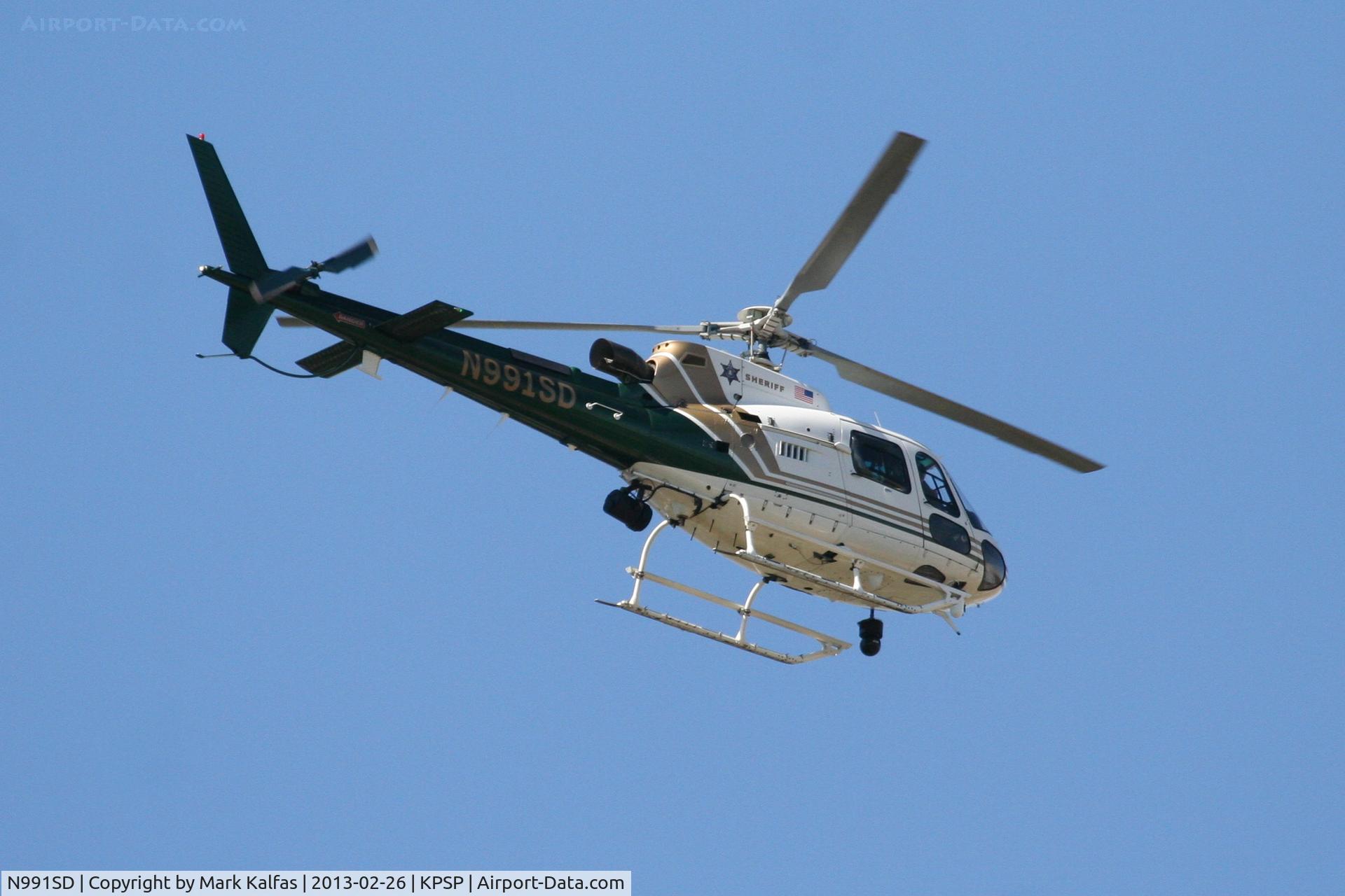 N991SD, Eurocopter AS-350B-3 Ecureuil Ecureuil C/N 3325, Riverside Sheriff's Dept. NE bound over Palm Springs.